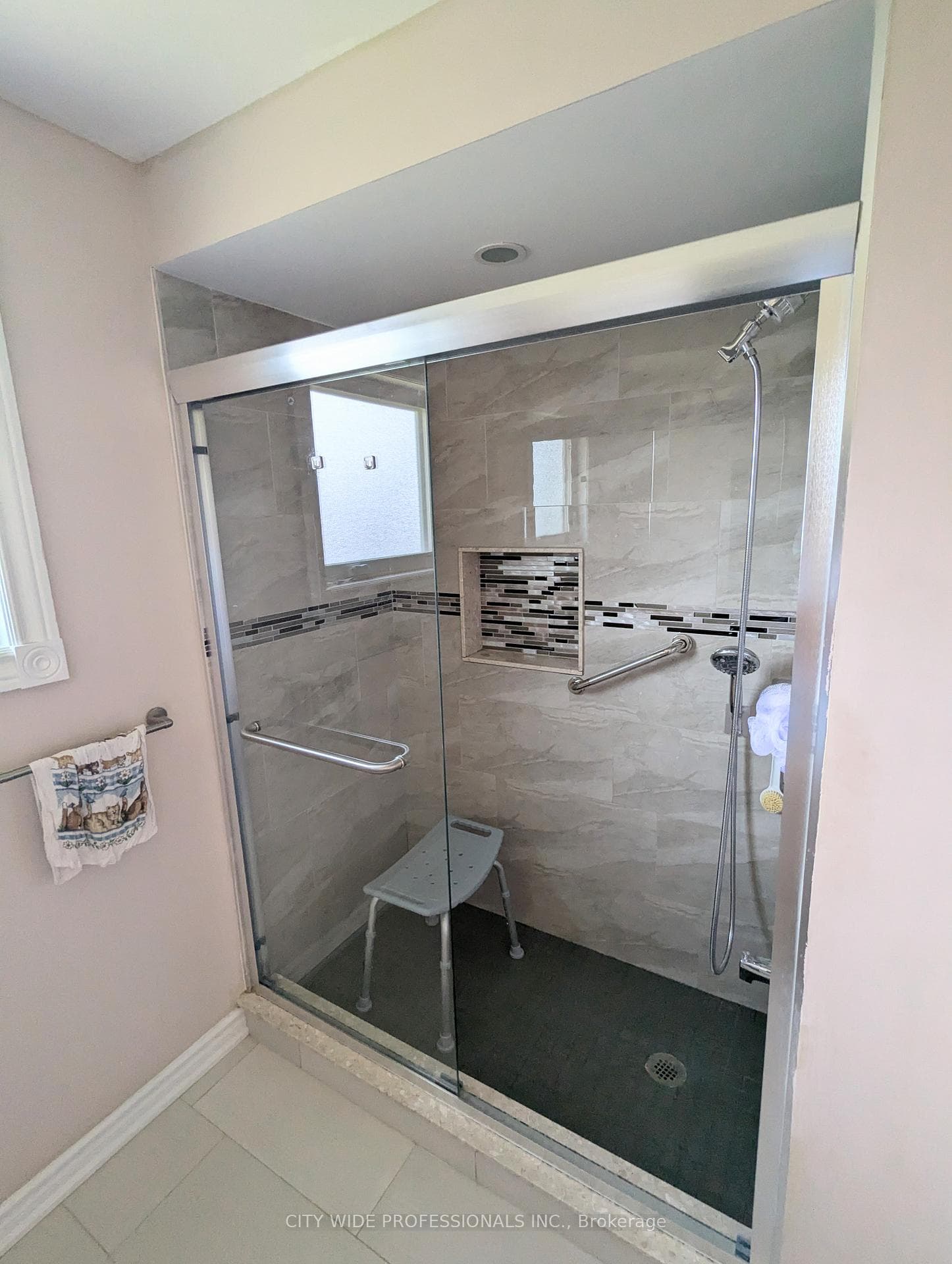121 Raymerville Drive photo 14