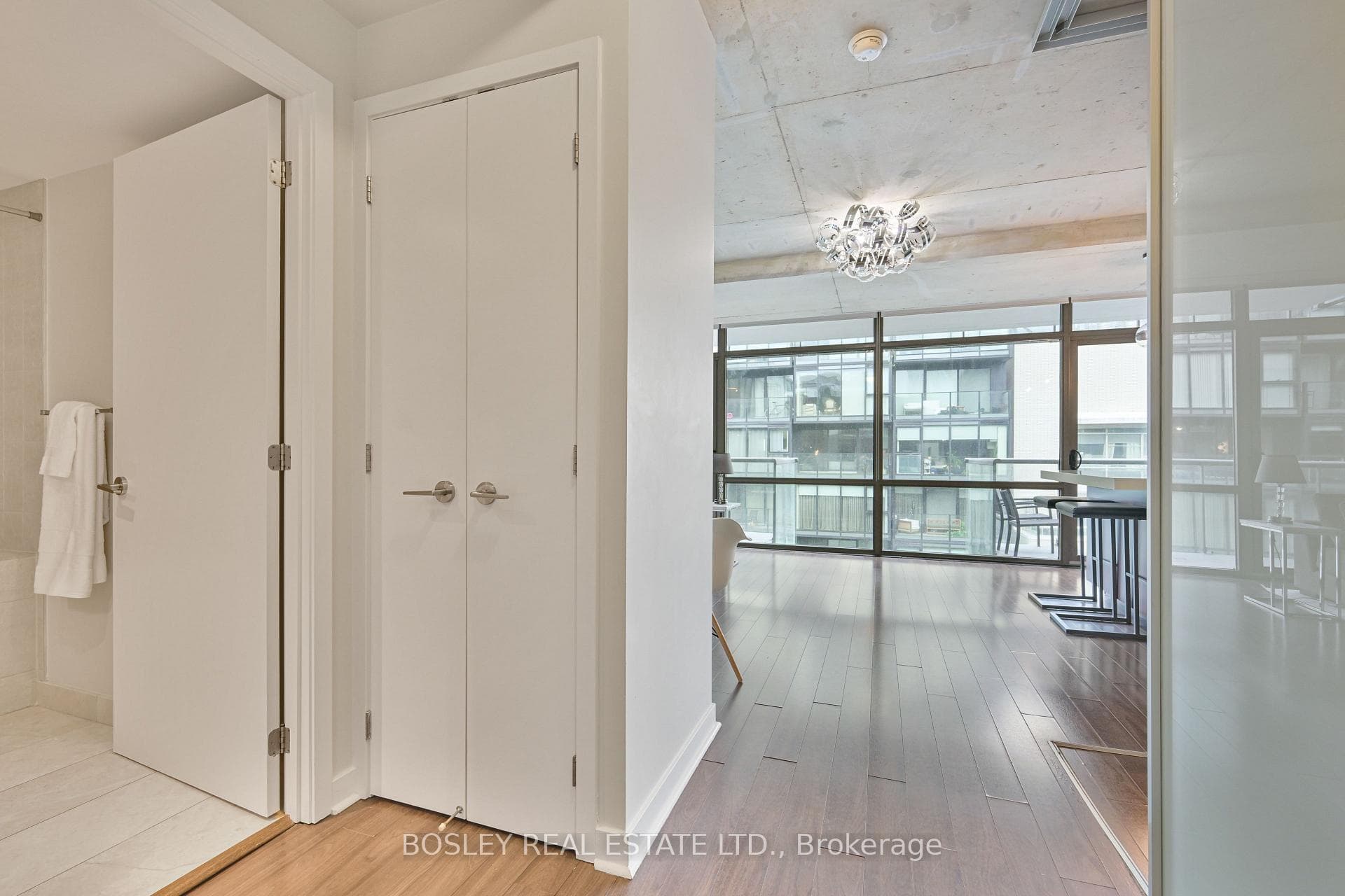 55 Stewart Street Unit 916 photo 7