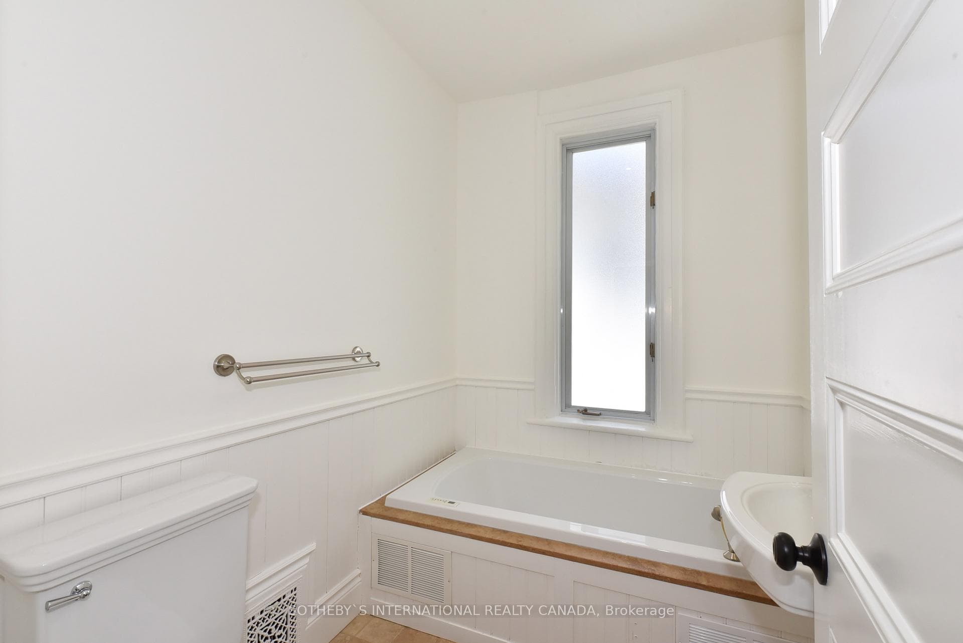 29 Lowther Avenue photo 24
