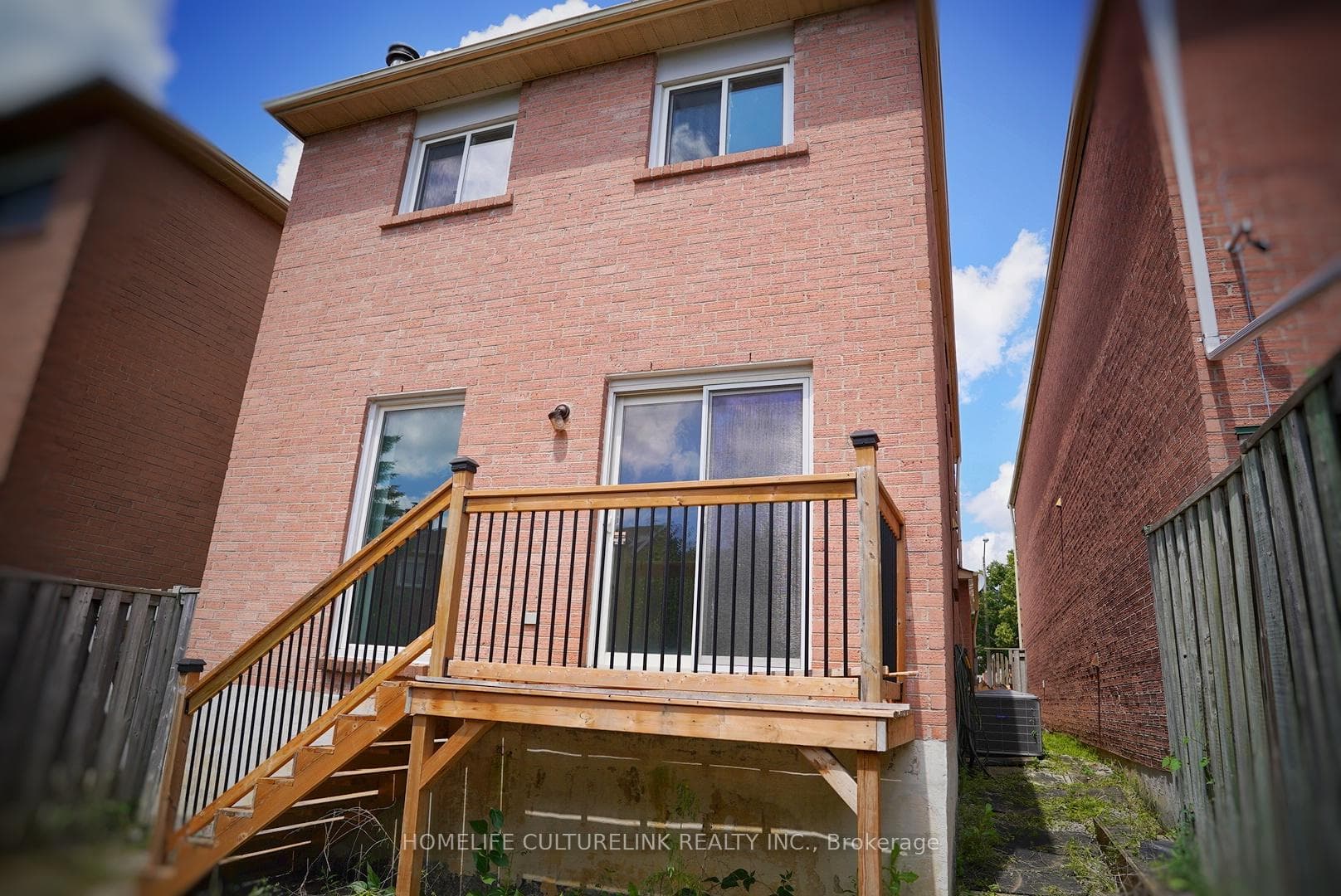 194 Roxanne Crescent photo 18