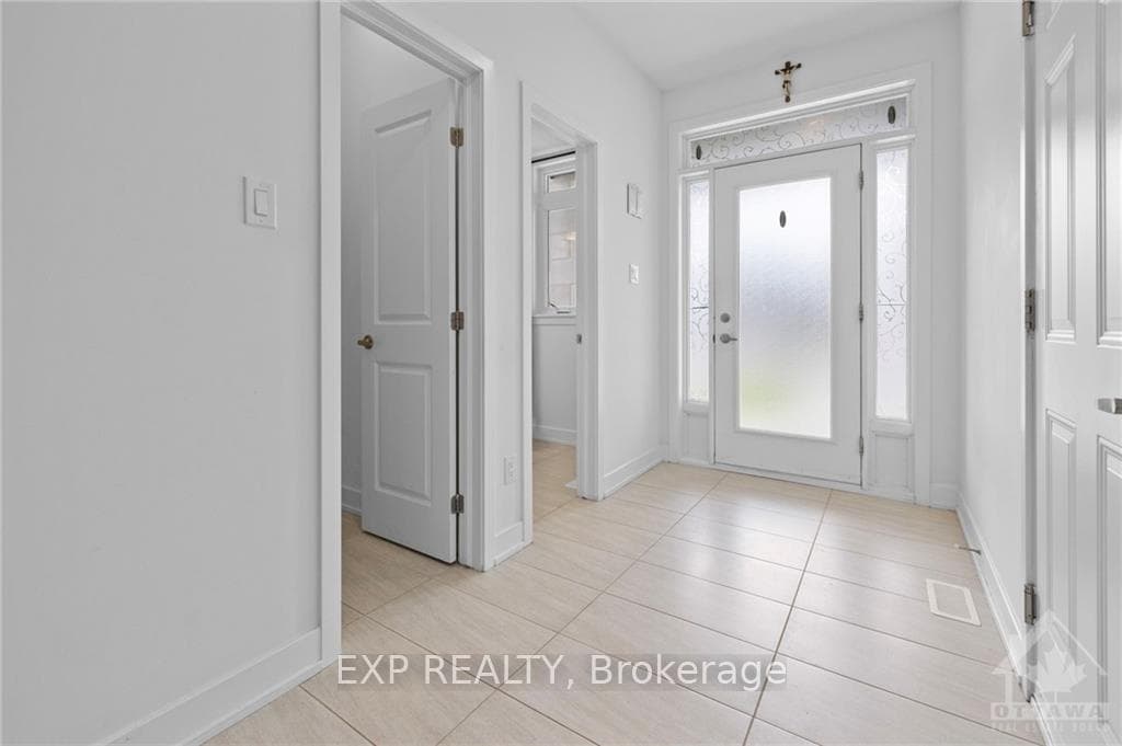 301 CHAMOMILE Way photo 2