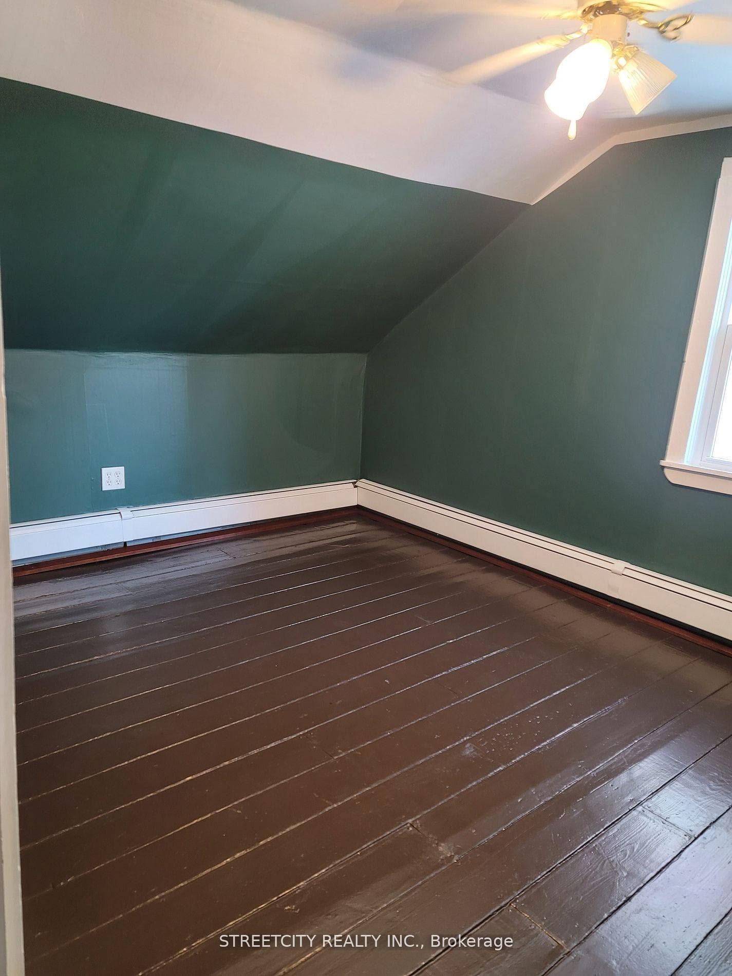 156 Maple Street photo 16