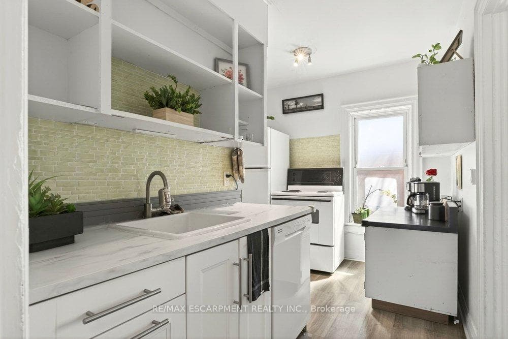 49 Cheever Street photo 19