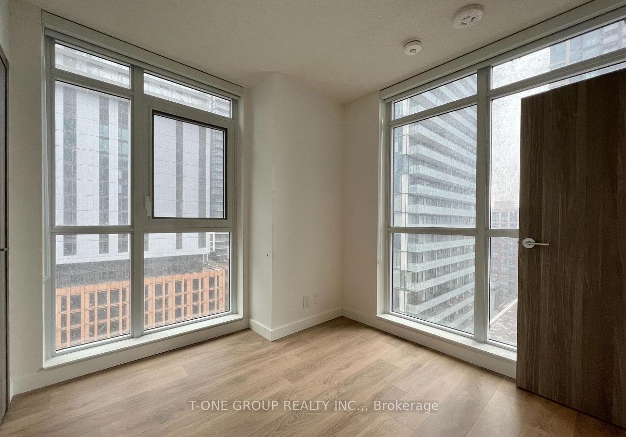 38 Widmer Street Unit 3807 photo 12