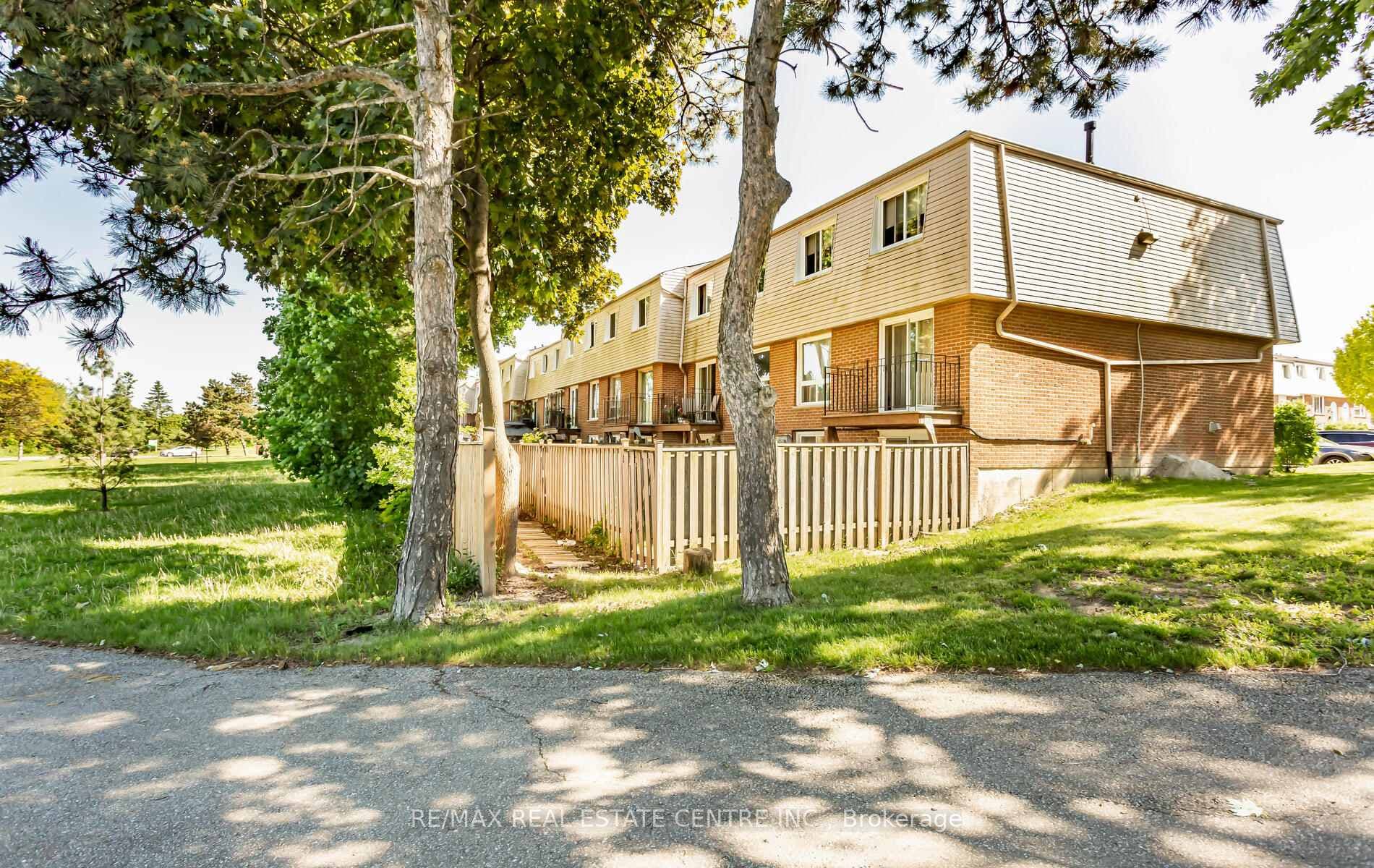 3525 Brandon Gate Drive Unit 39 photo 39