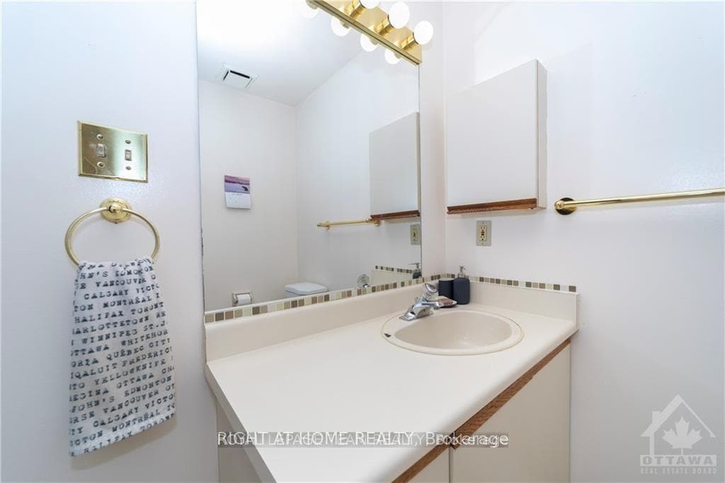 2982 Richmond Road photo 20
