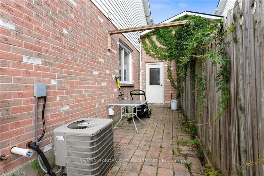 20 Buss Court photo 31