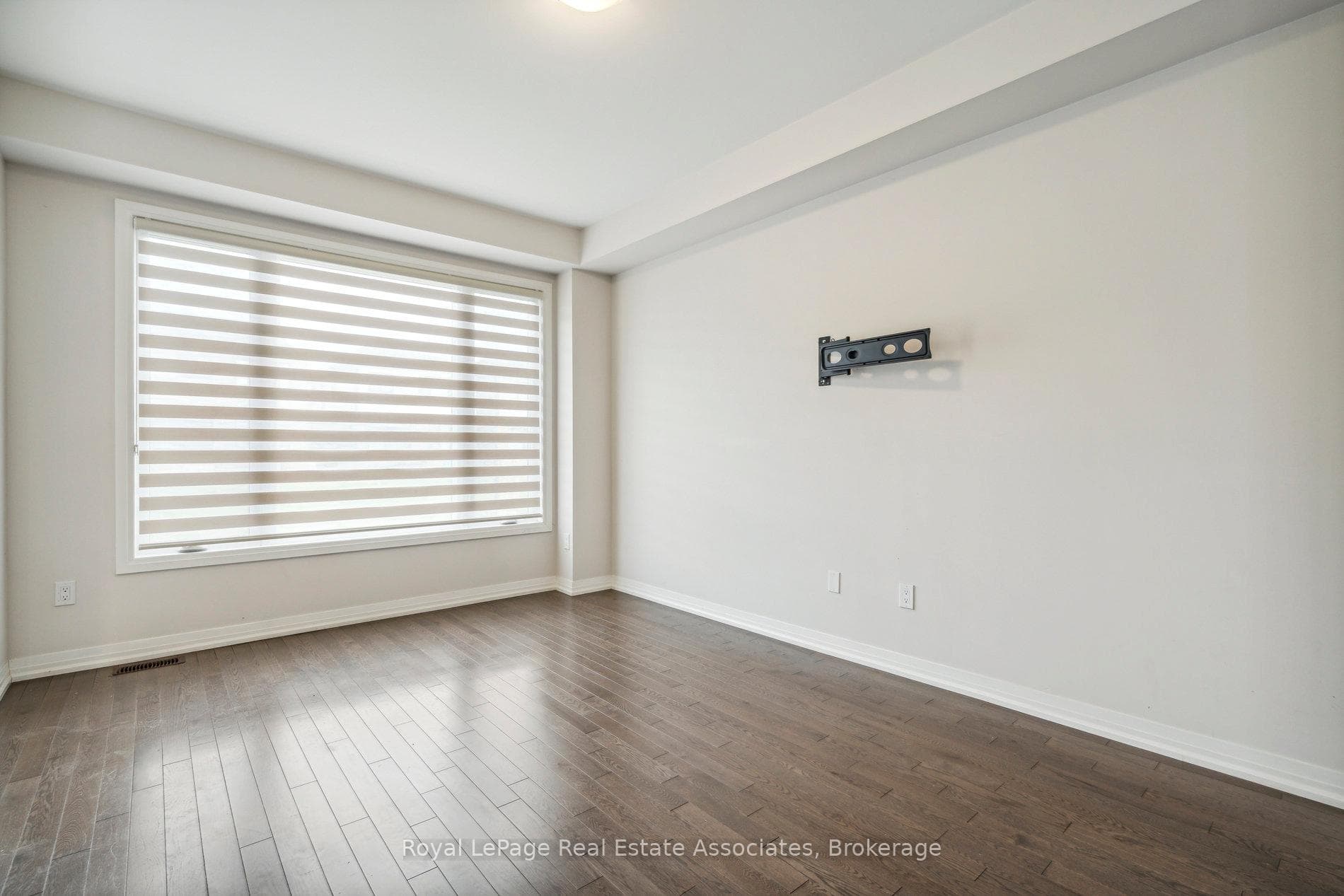 228 Provident Way photo 12