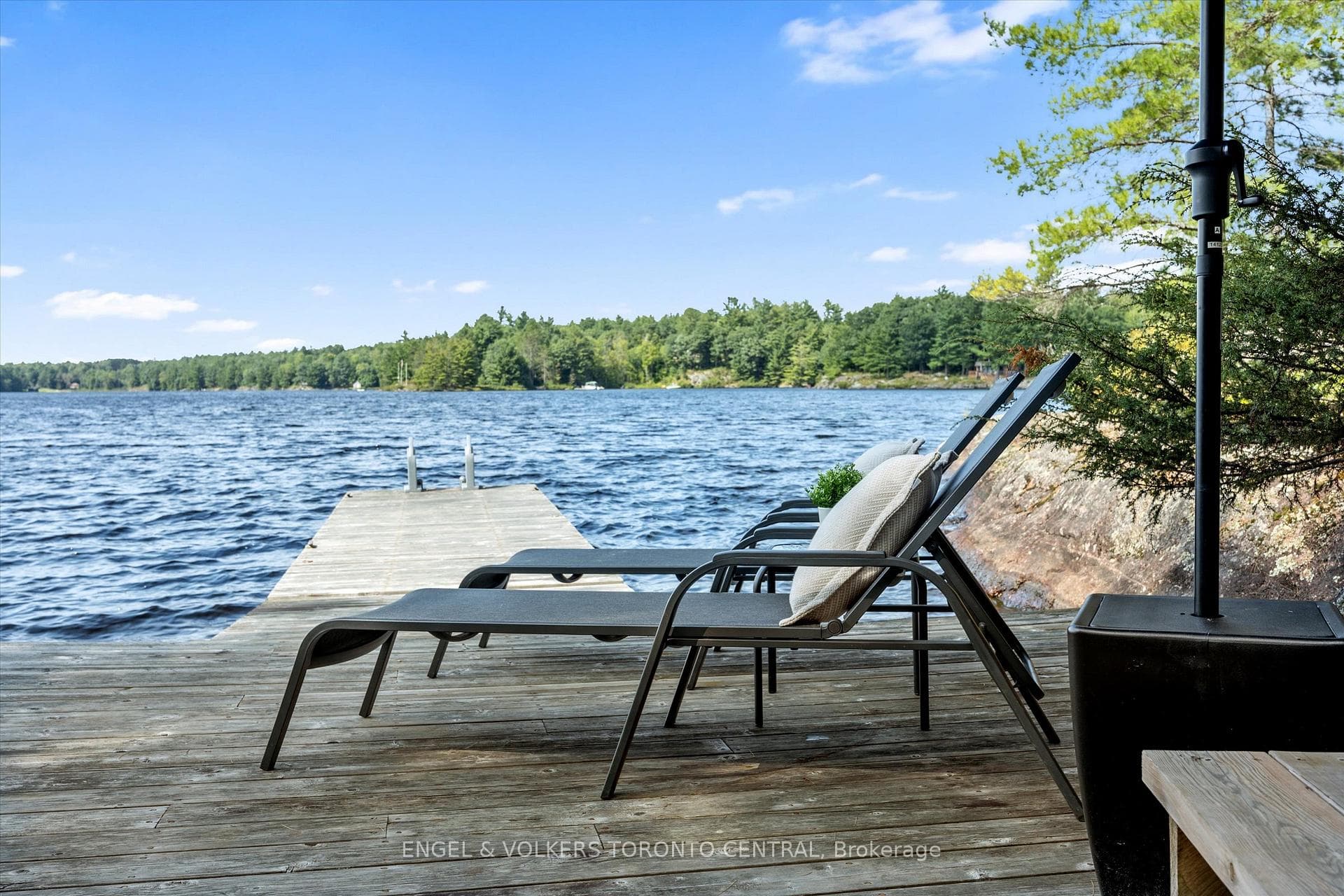 1082 Pine Ridge Road photo 4