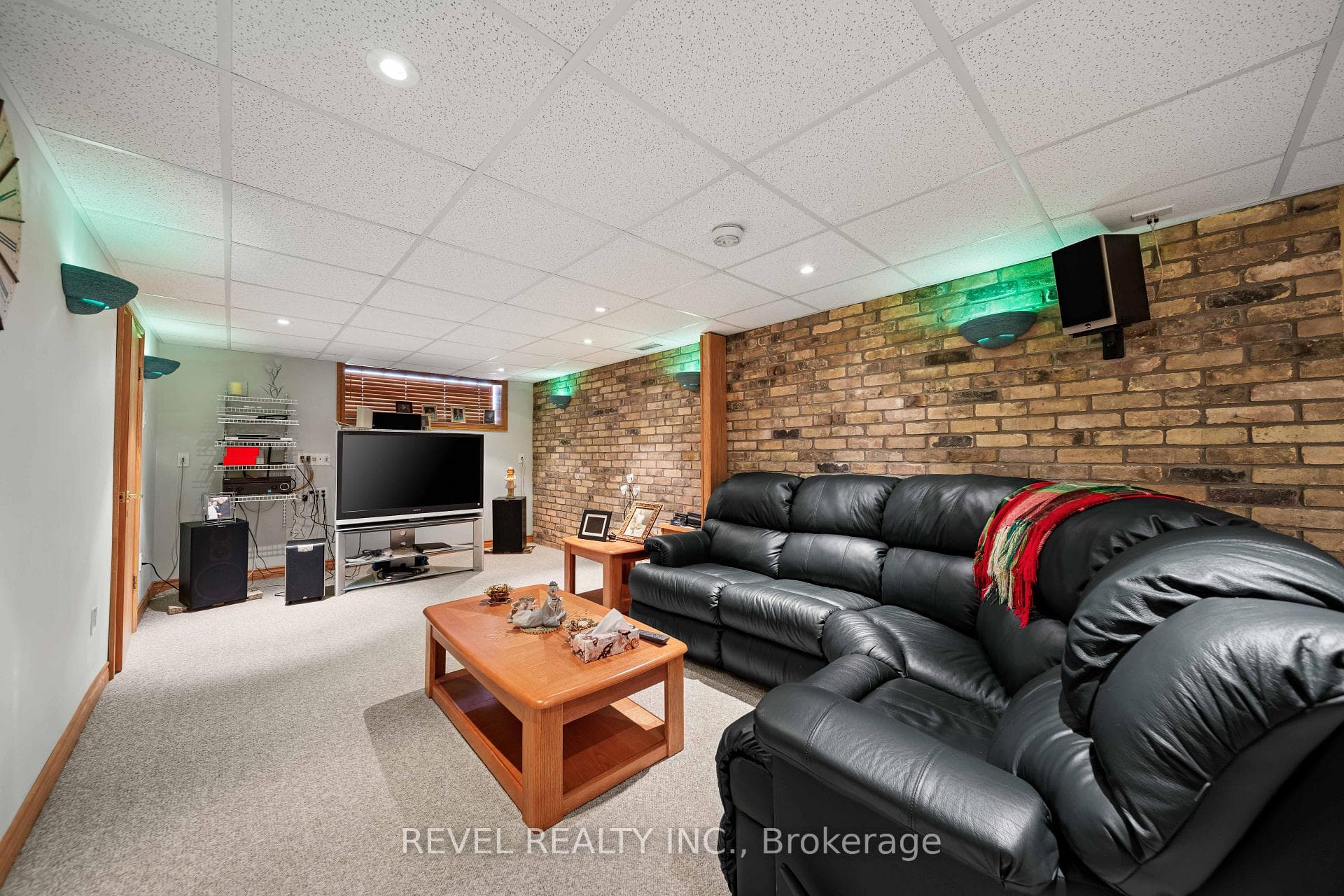 1627 Mardell Street photo 42