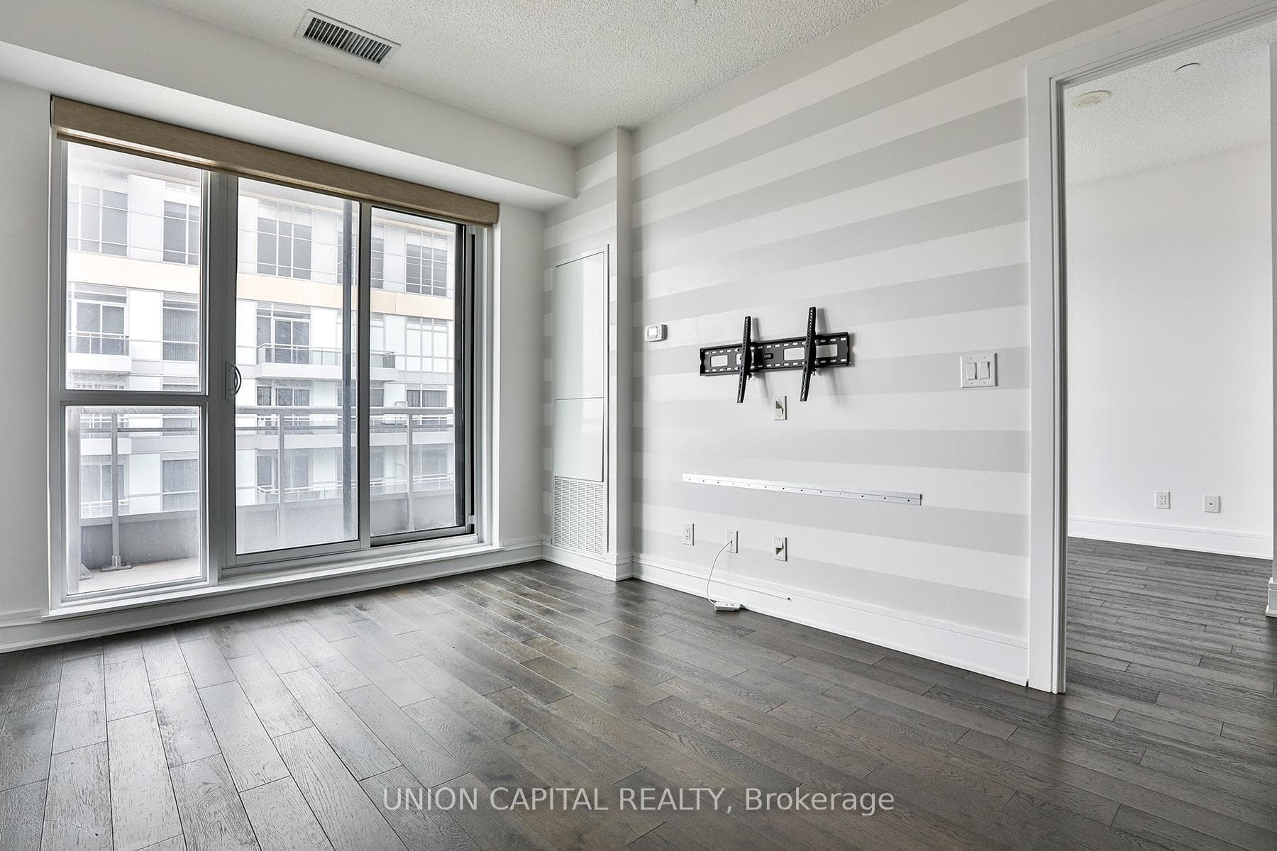 9191 Yonge Street Unit PH1103 photo 13