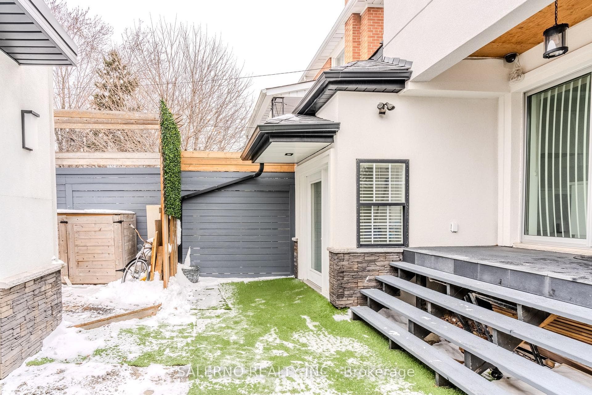 58 Carrick Avenue Unit Lower photo 25