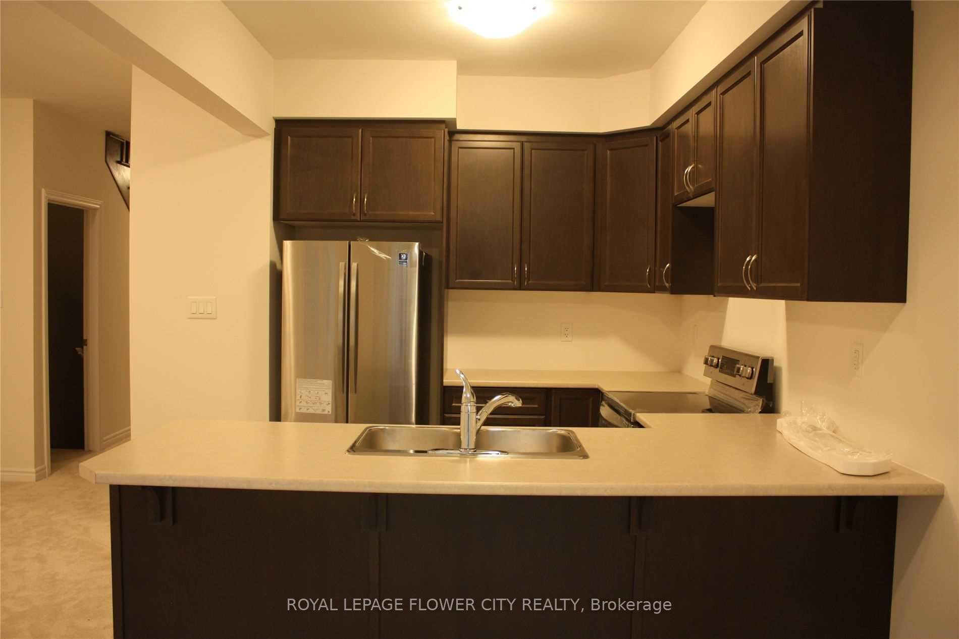 103 Flagg Avenue photo 5