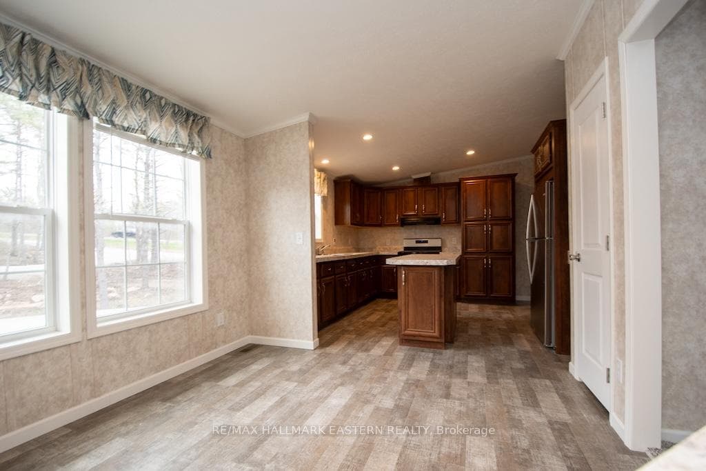 1864 Lakehurst Road photo 15