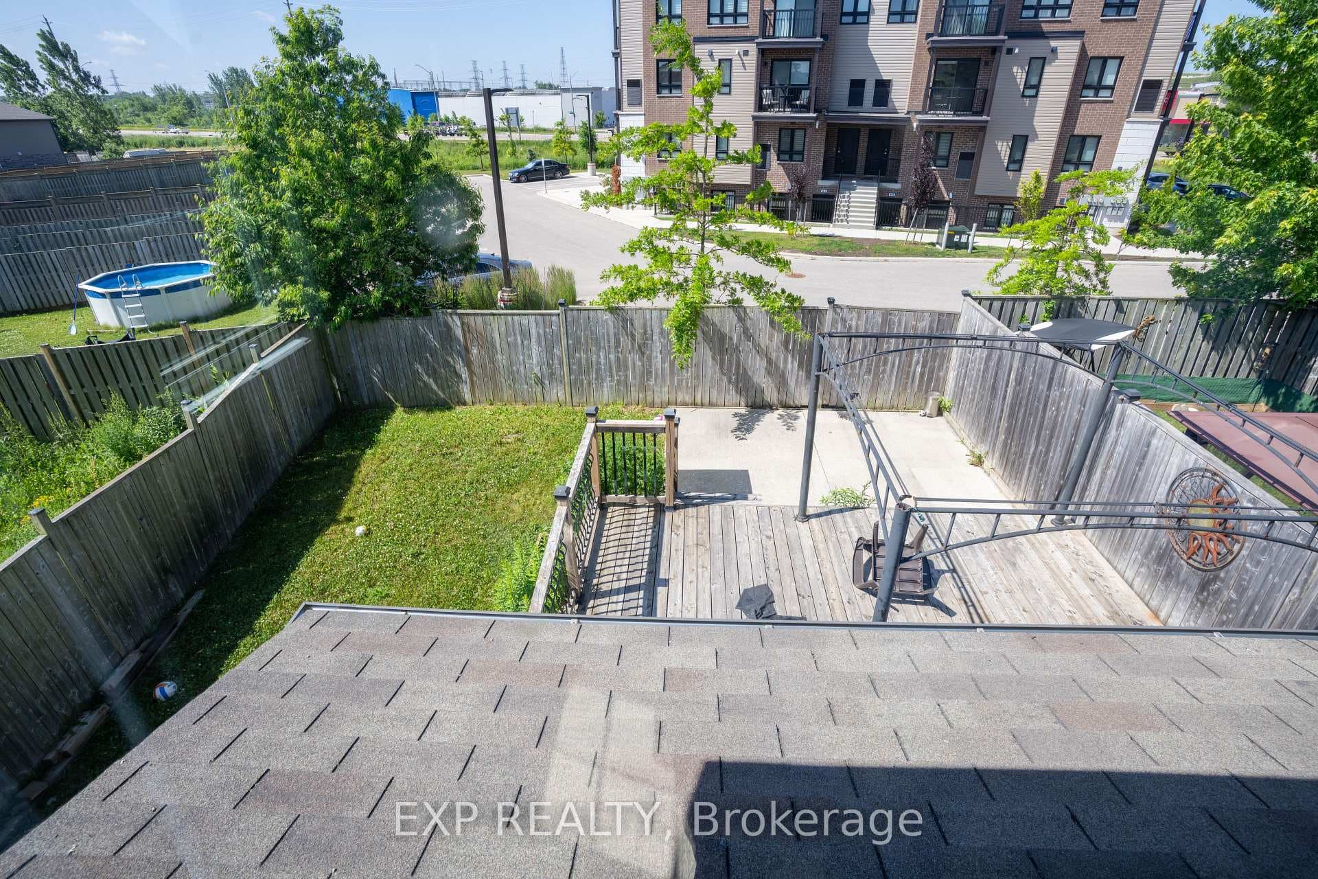 1319 COUNTRYSTONE Drive photo 40