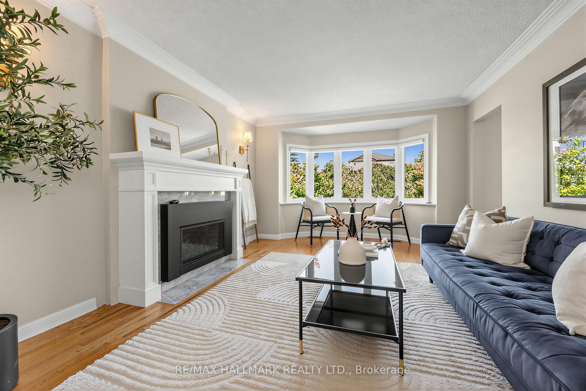 16 Crestland Avenue photo 5
