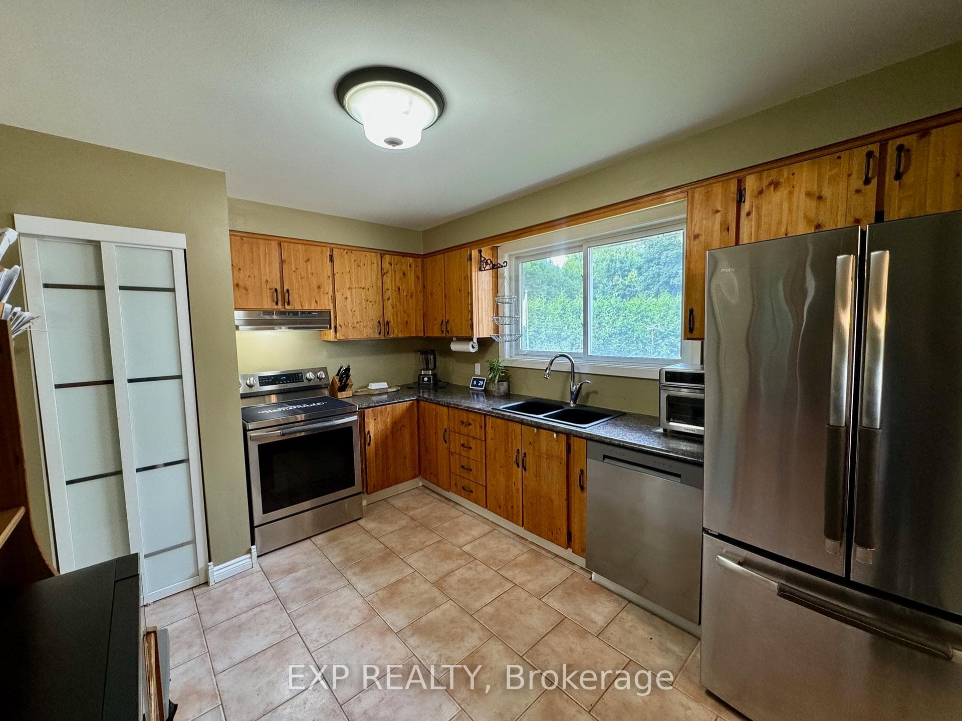 878 Capri Court photo 17