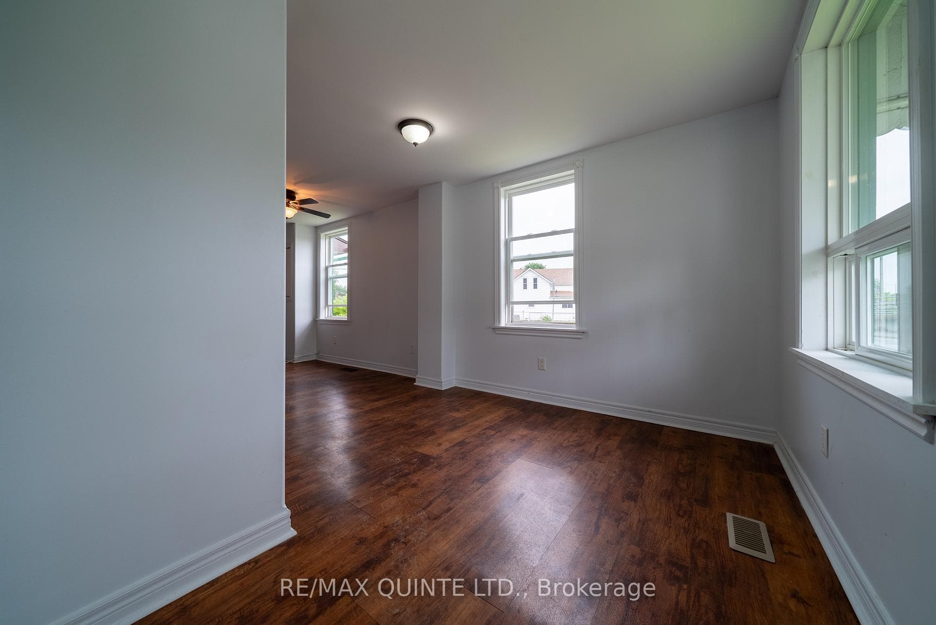 82 Moira Street Unit A photo 3