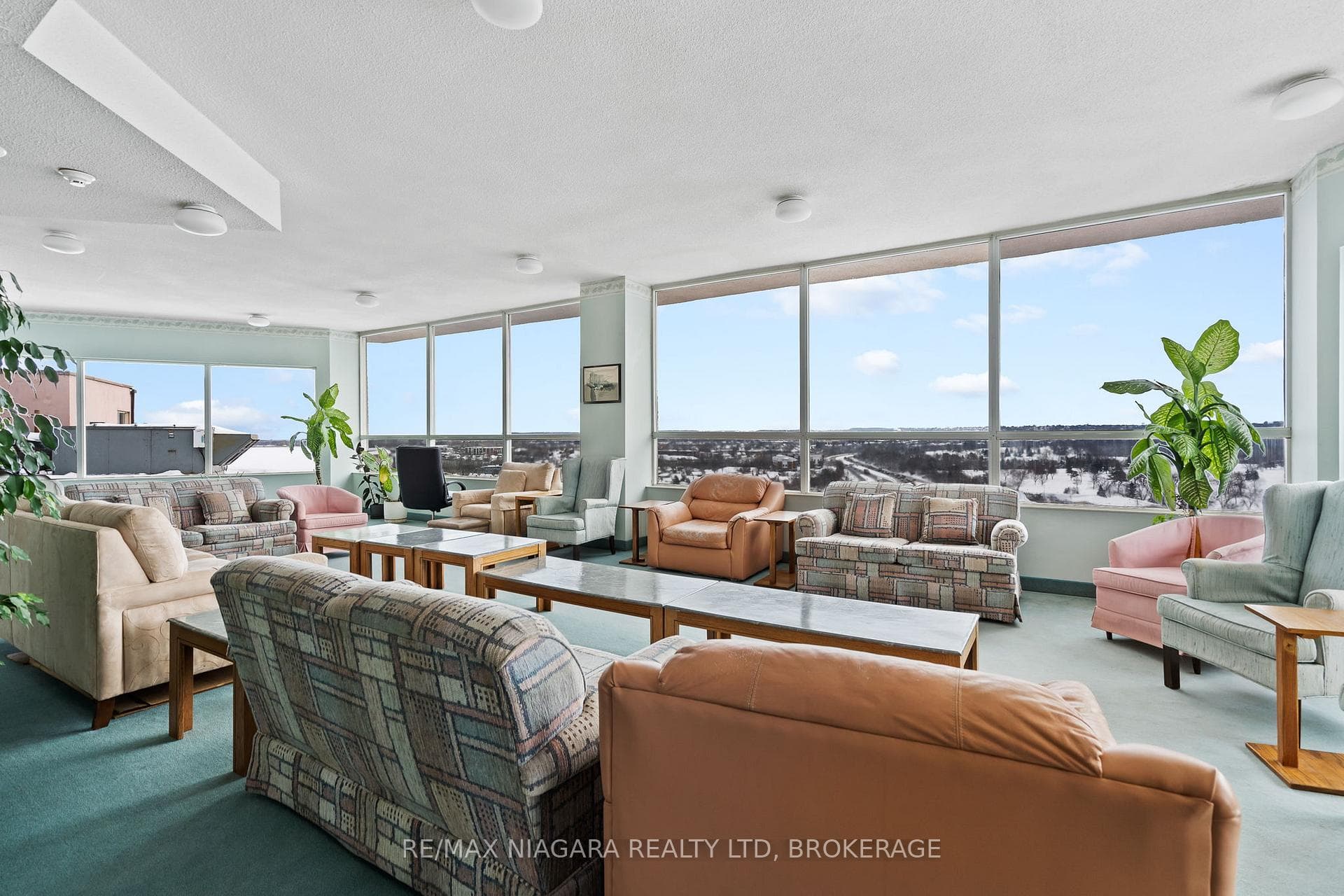7 Gale Crescent Unit B5 photo 35