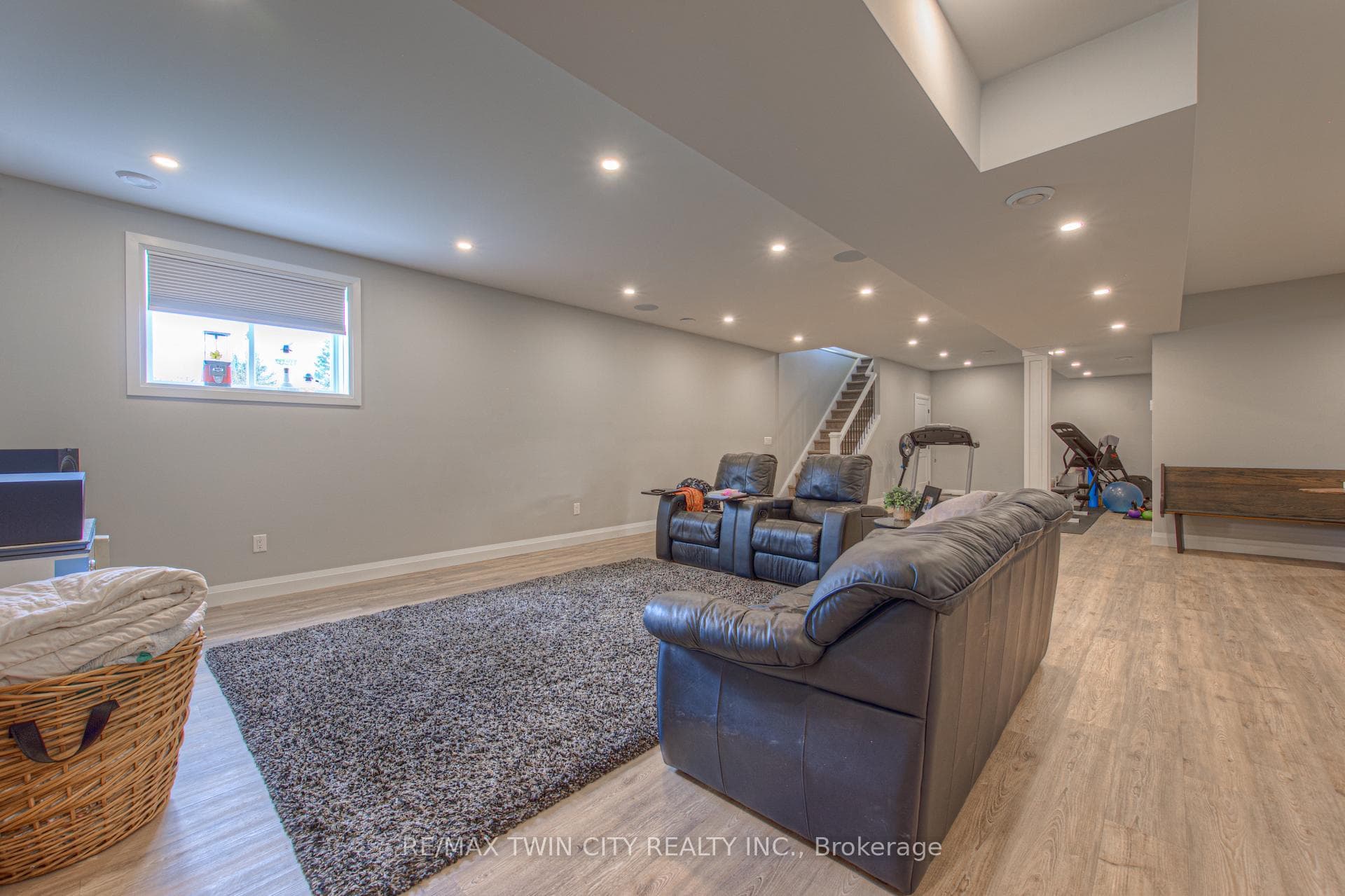 2255 Webster Street photo 36