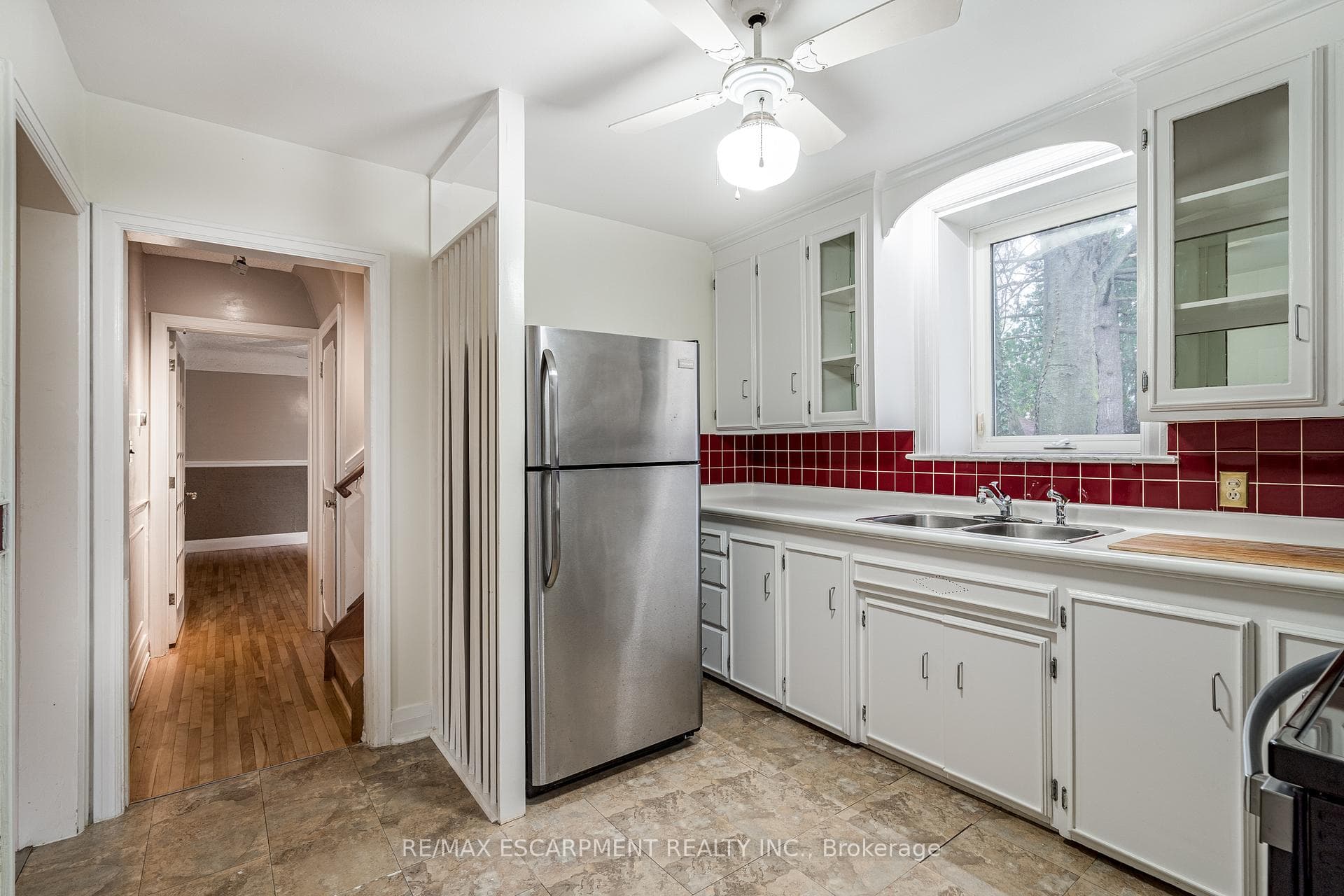63 Binkley Crescent photo 12