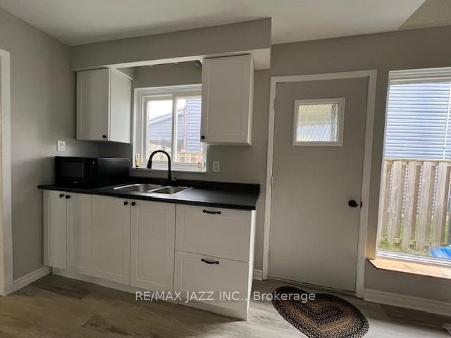60 Brooksbank Crescent photo 7