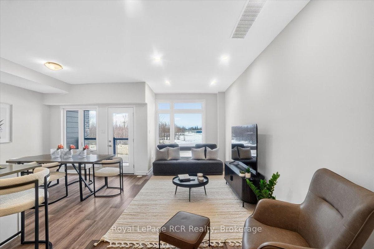 154 Elgin Street photo 8