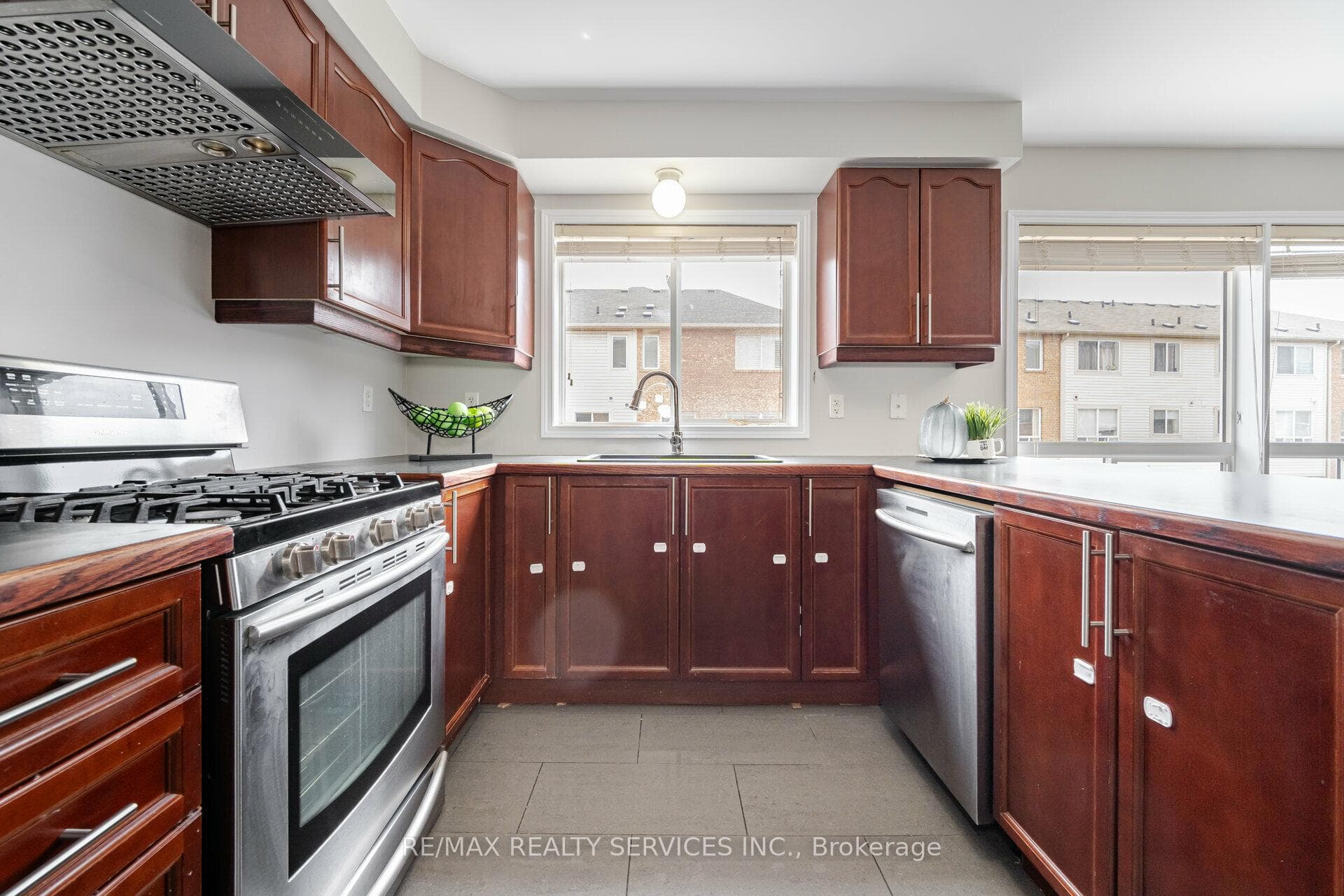 83 Decker Hollow Circle photo 15