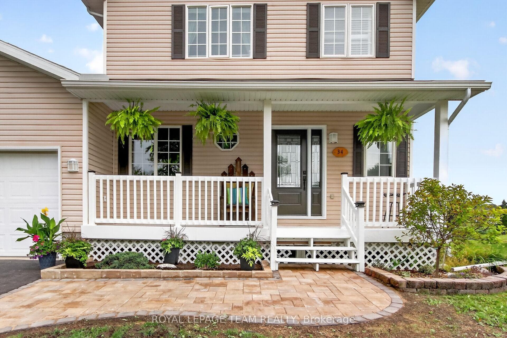 34 Jenna Drive photo 2