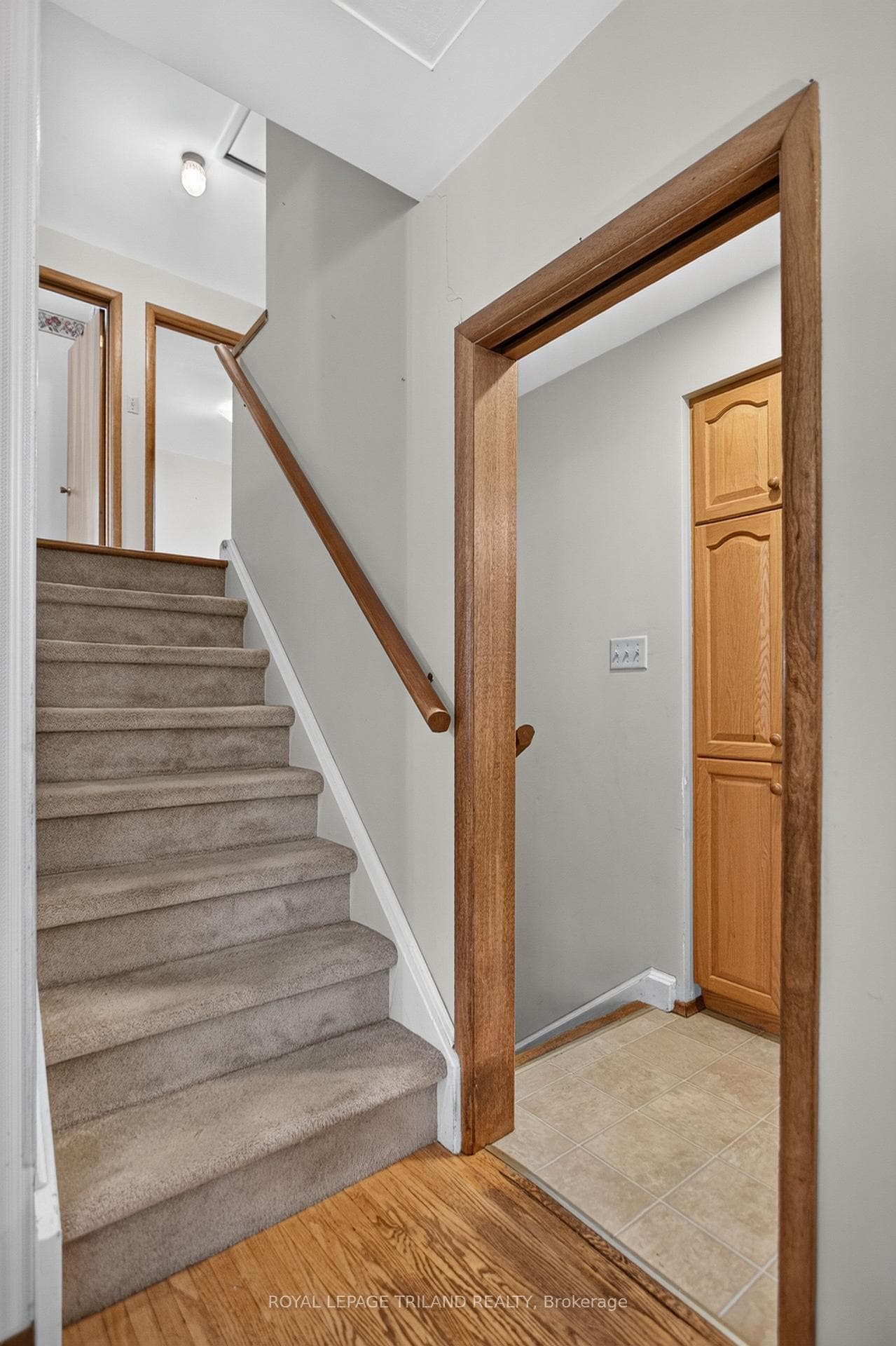 657 Viscount Road photo 18