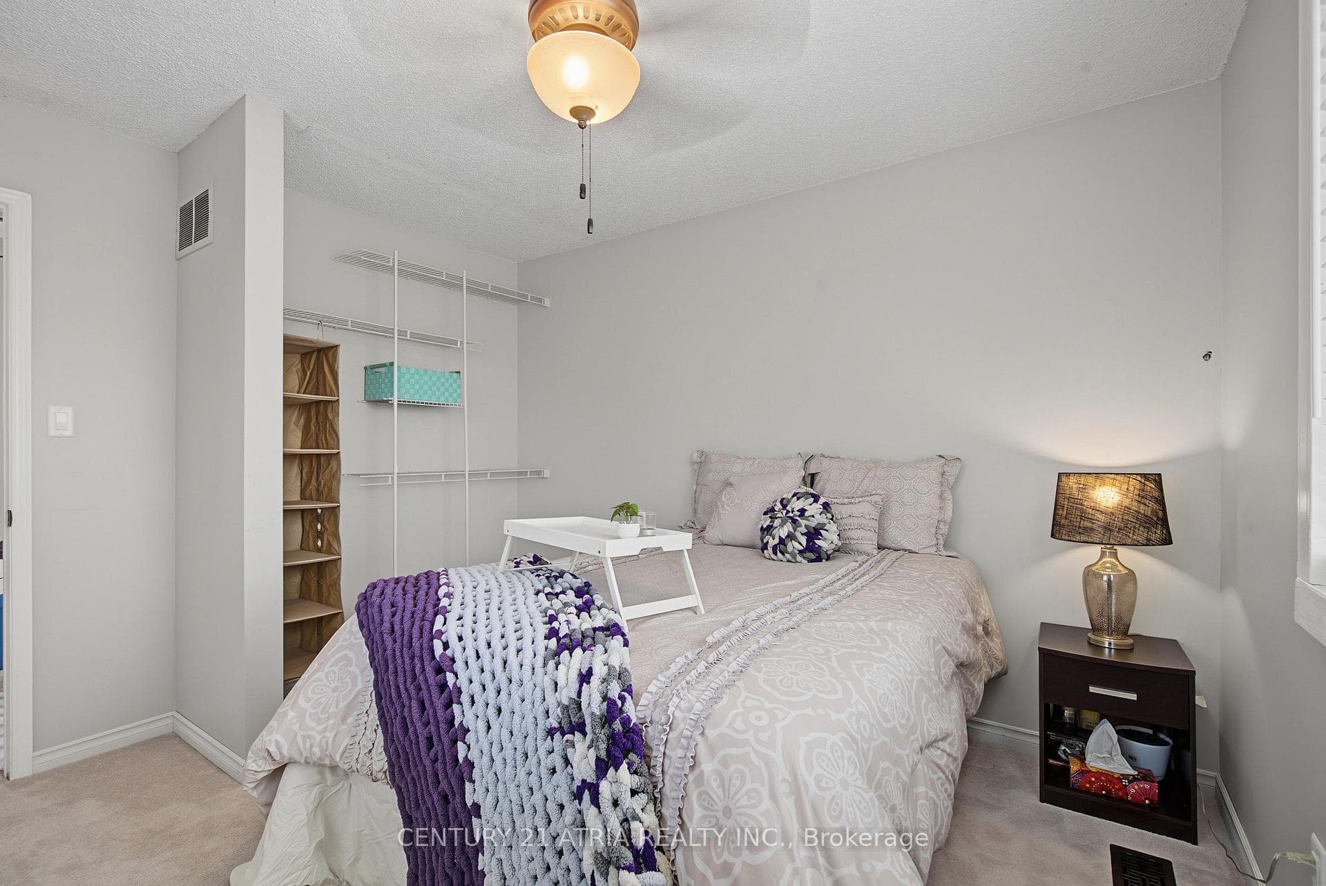 6 Burnham Boulevard photo 22