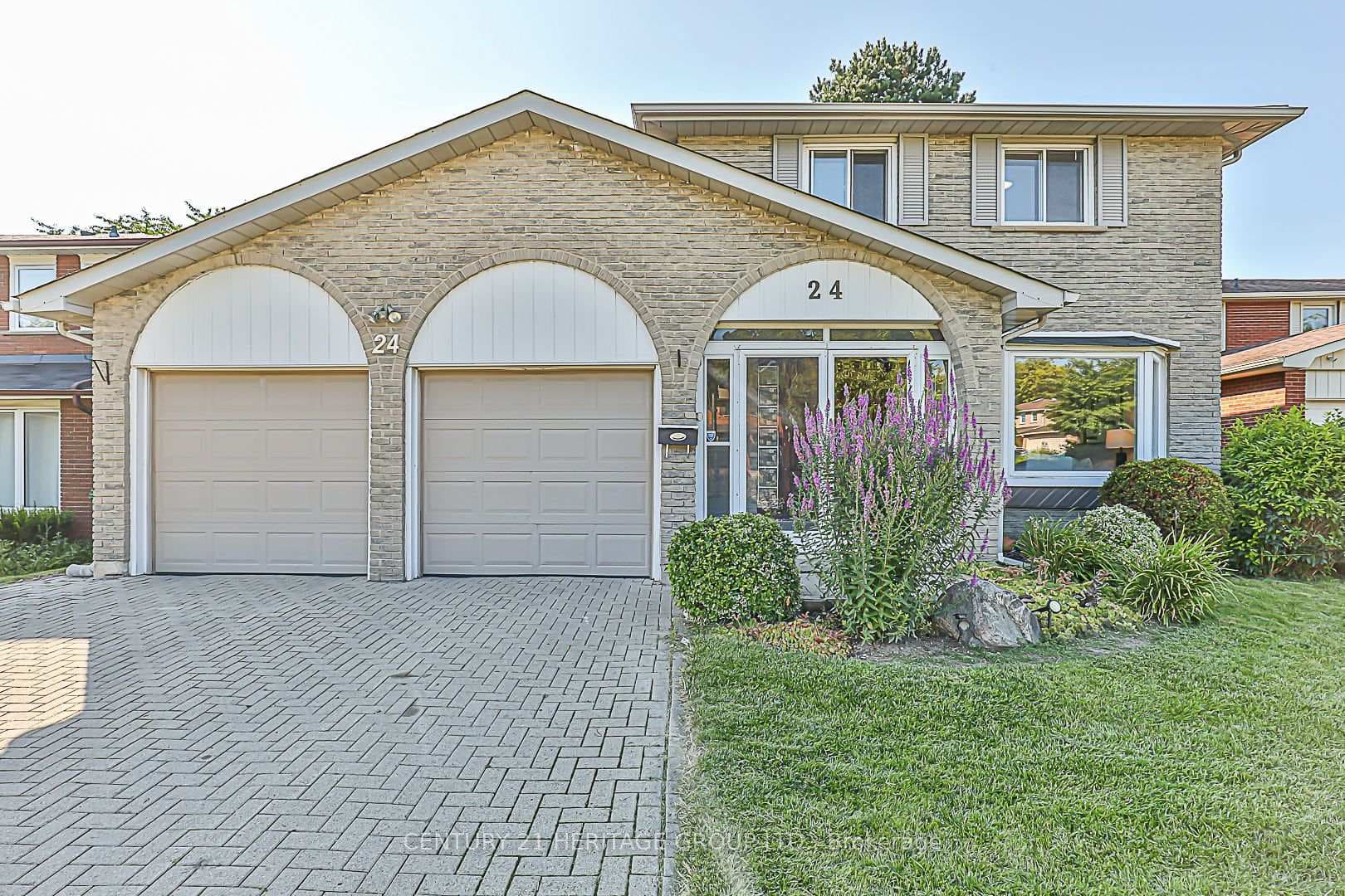 24 Barkwood Crescent photo 2