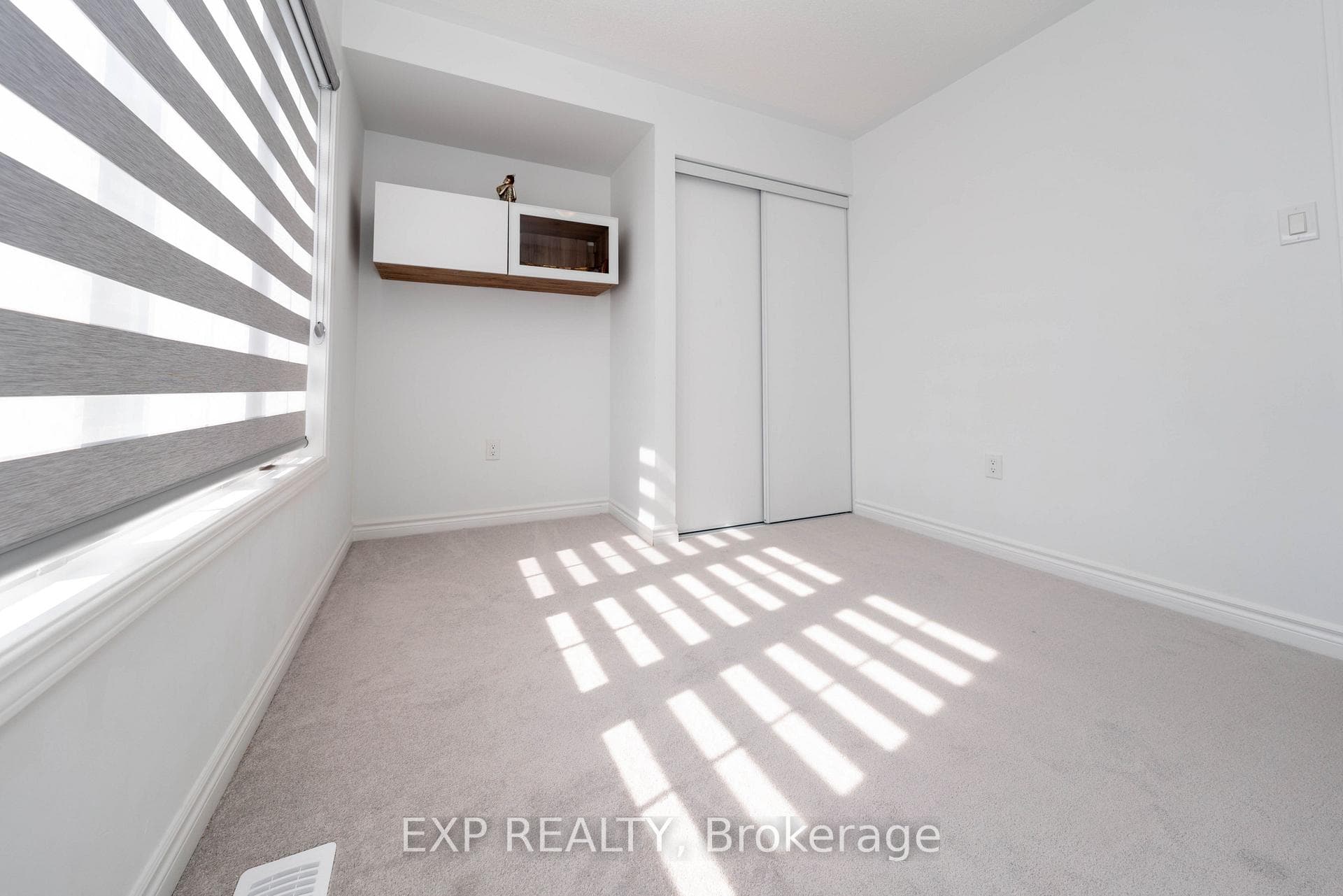 558 Kennedy Circle photo 23