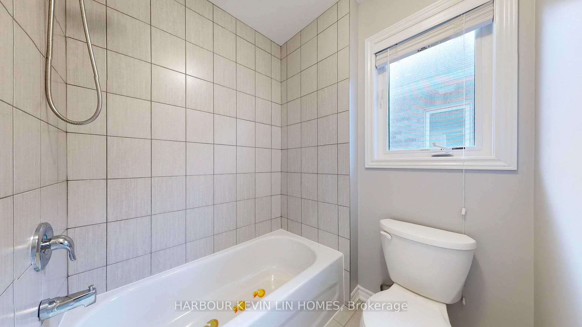 115 Roy Nichols Drive photo 31