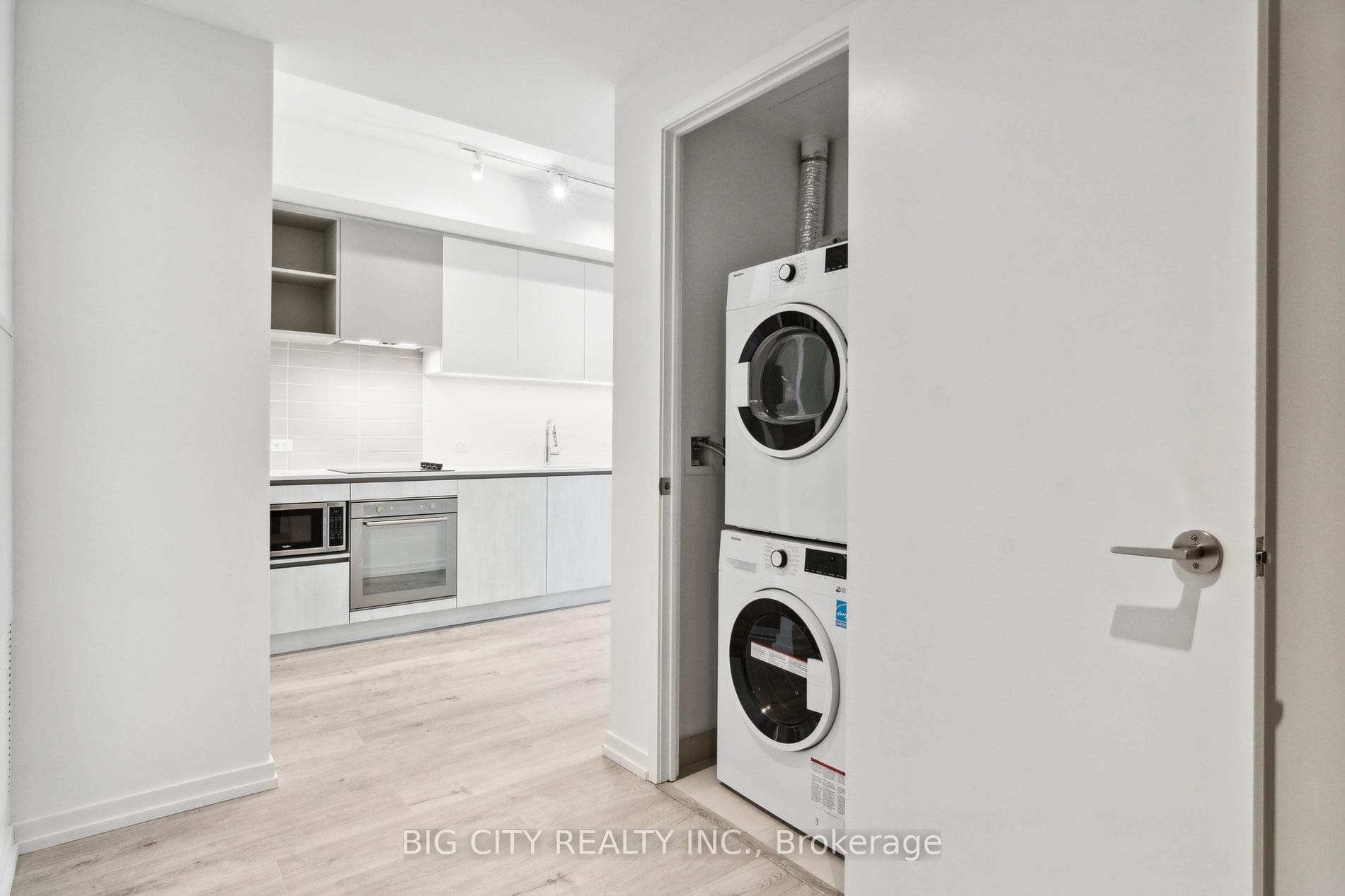 7890 Jane Street Unit 2608 photo 23