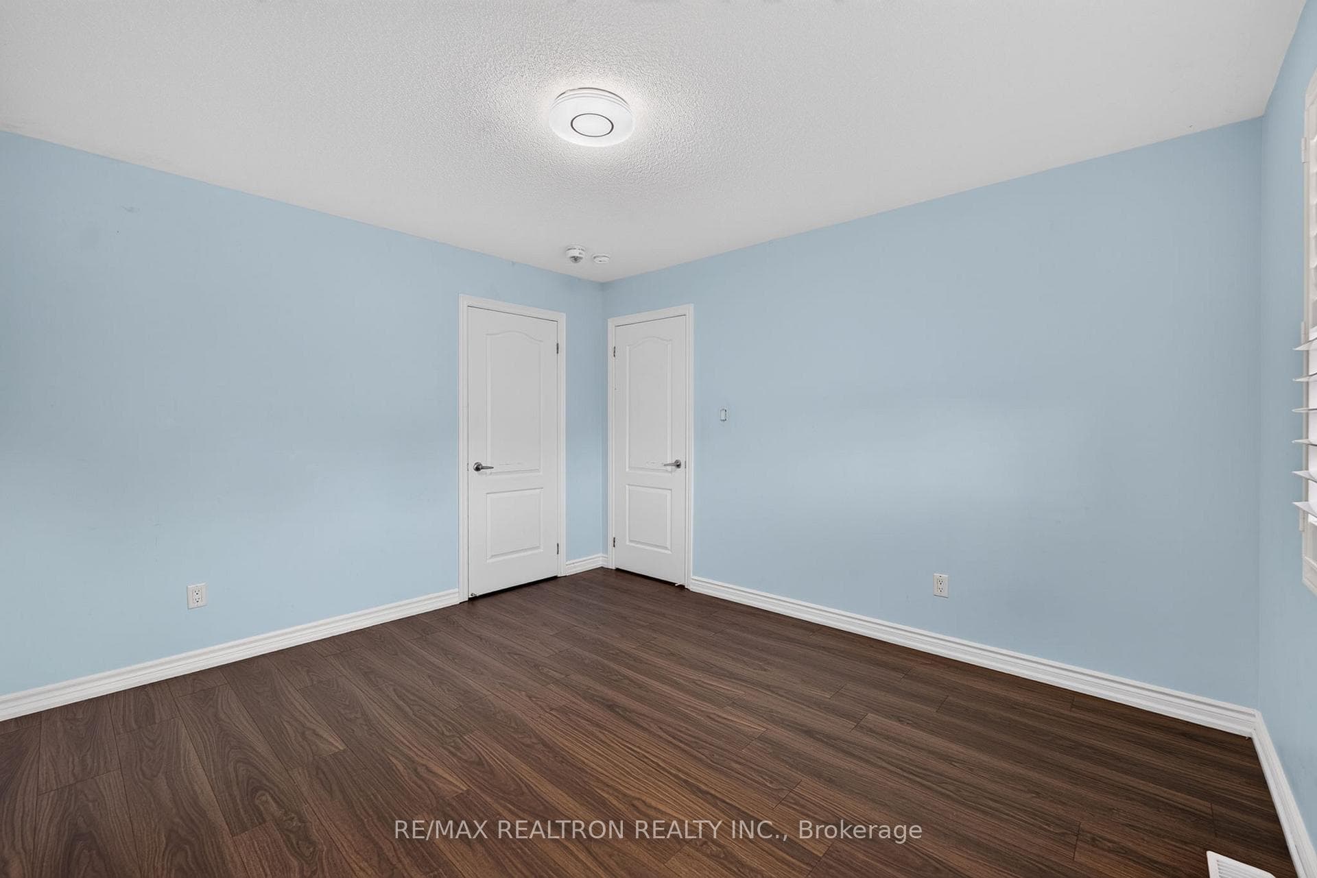 42 Cale Avenue photo 30