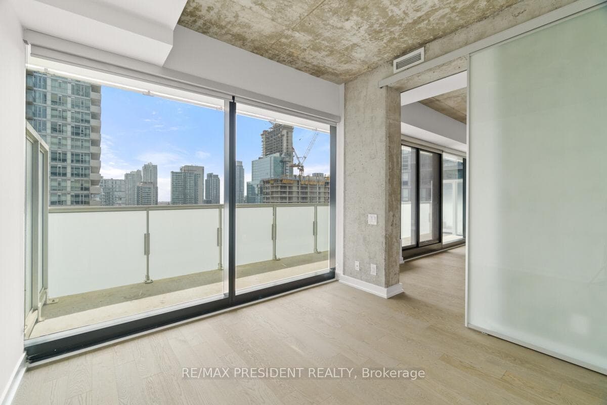 11 Charlotte Street Unit 2301 photo 3