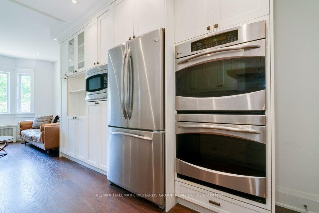 67 Herbert Avenue photo 7