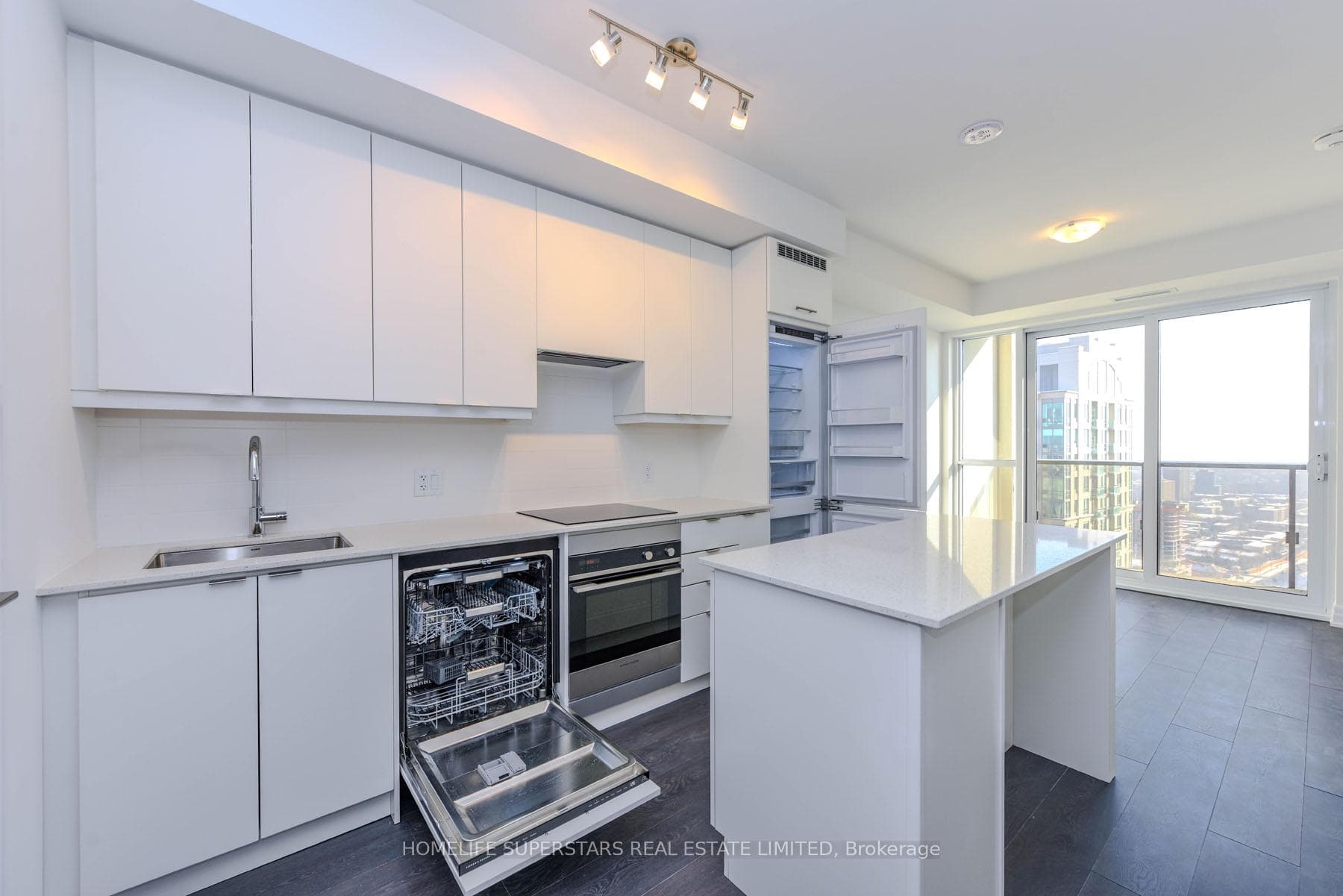 30 Elm Drive Unit 2905 photo 27