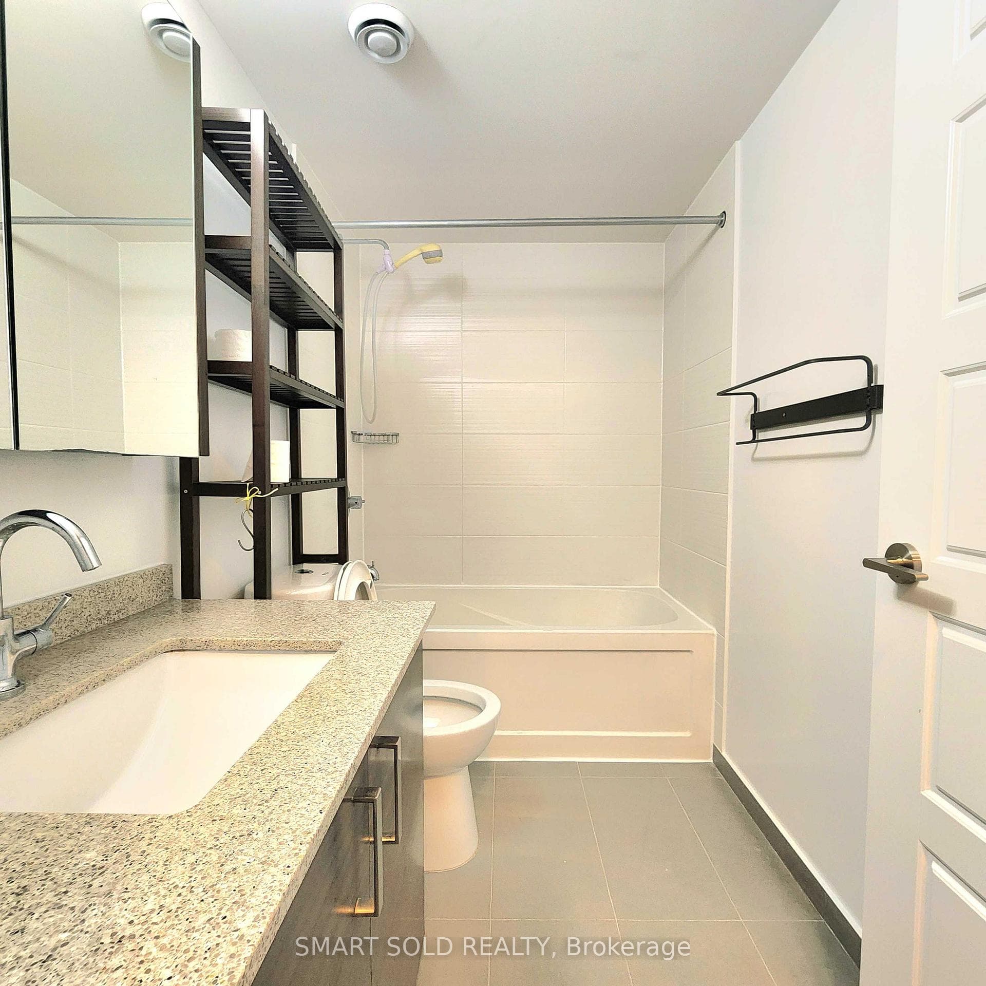 8200 Birchmount Road Unit 506 photo 9