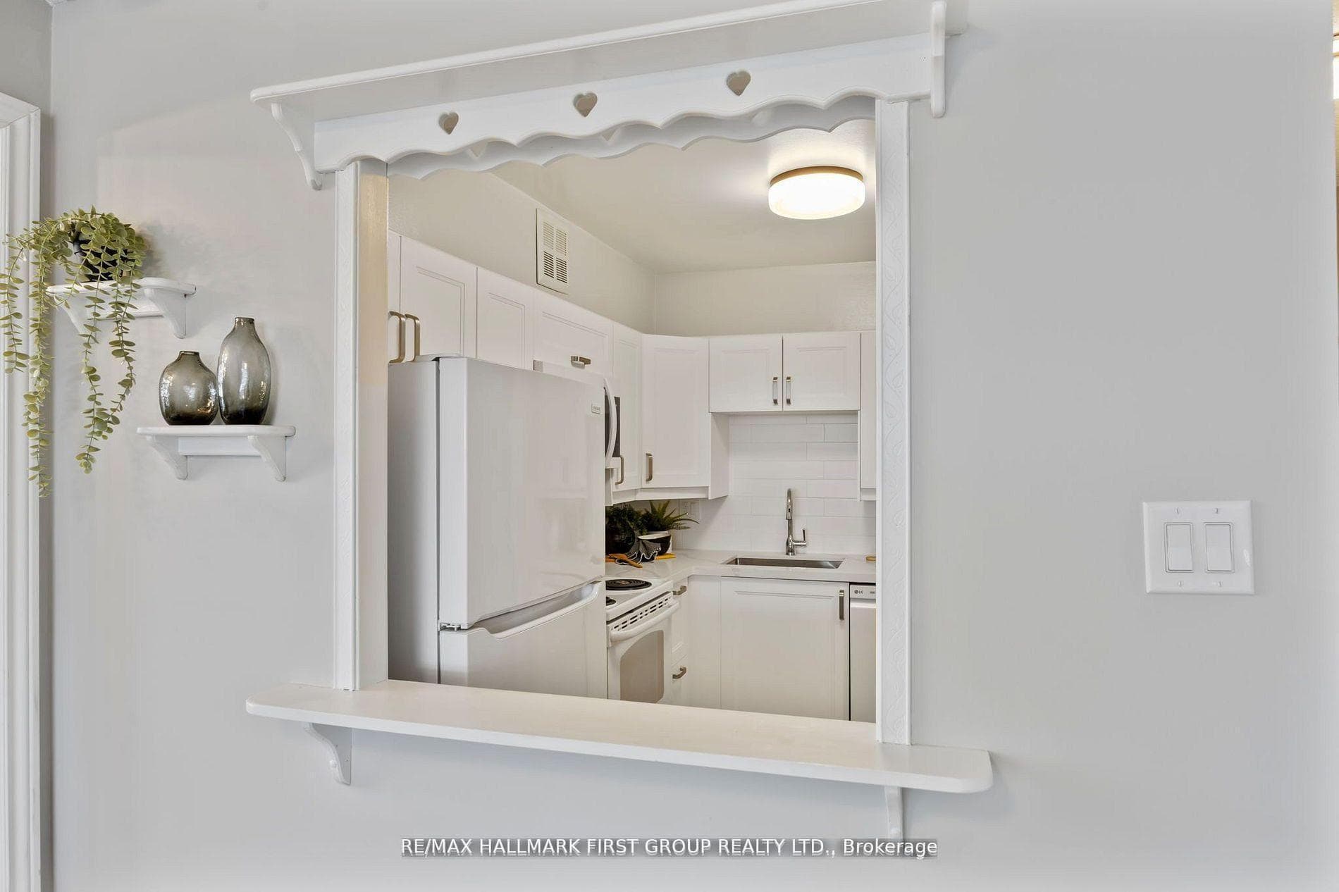 2 WESTNEY Road Unit 1109 photo 11