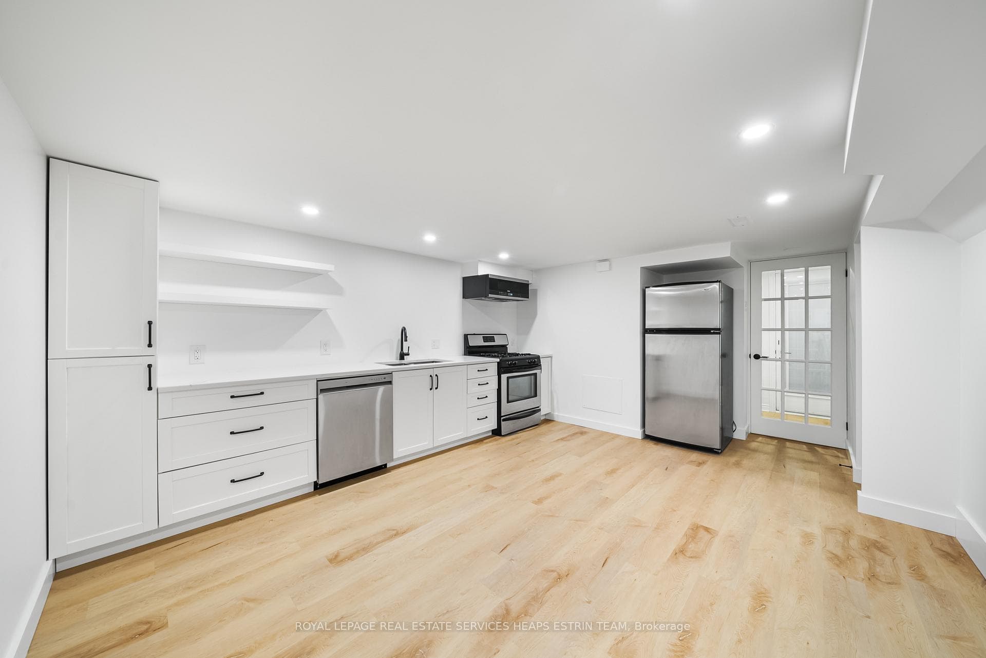 282 Palmerston Avenue Unit Lower photo 4