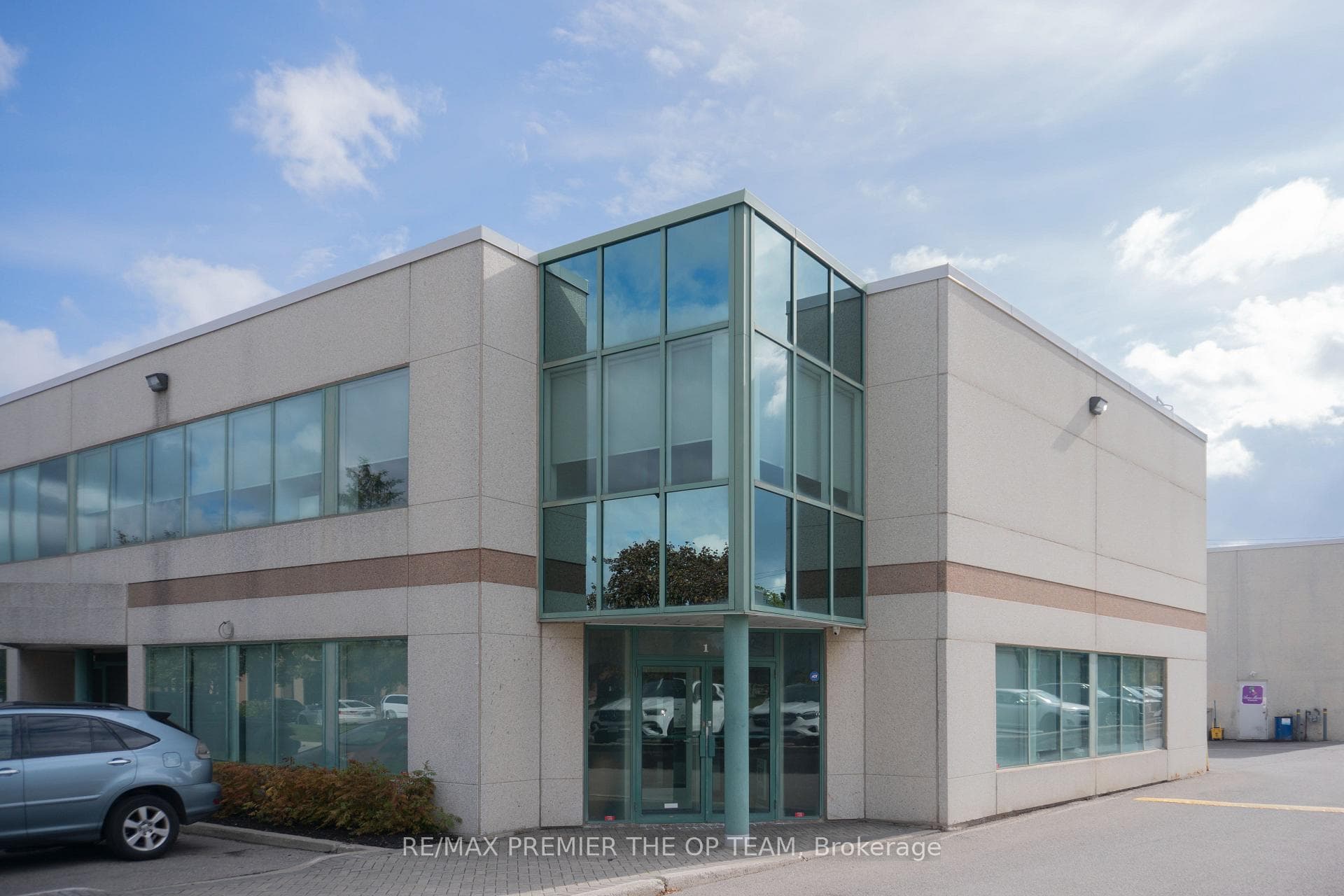 2900 Langstaff Road Unit Full photo 1