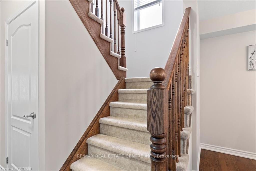 47 Postmaster Drive photo 14