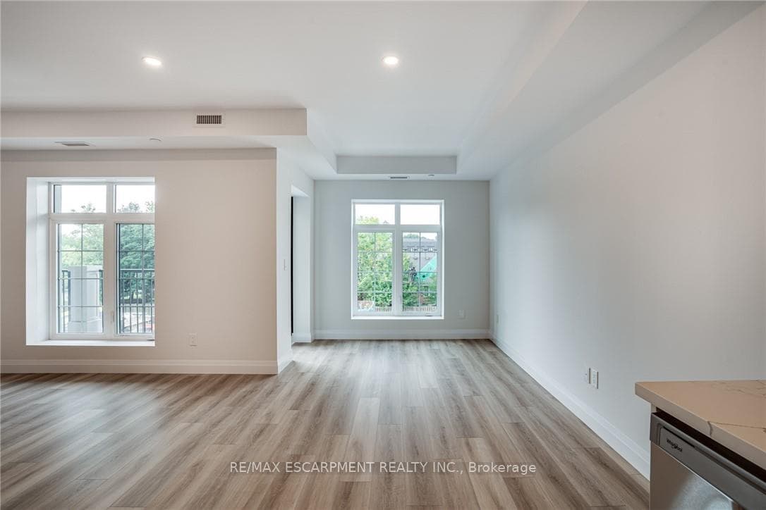 153 Wilson Street Unit 307 photo 20