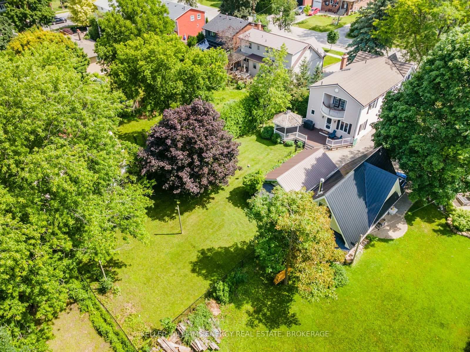 22 Third Avenue photo 25
