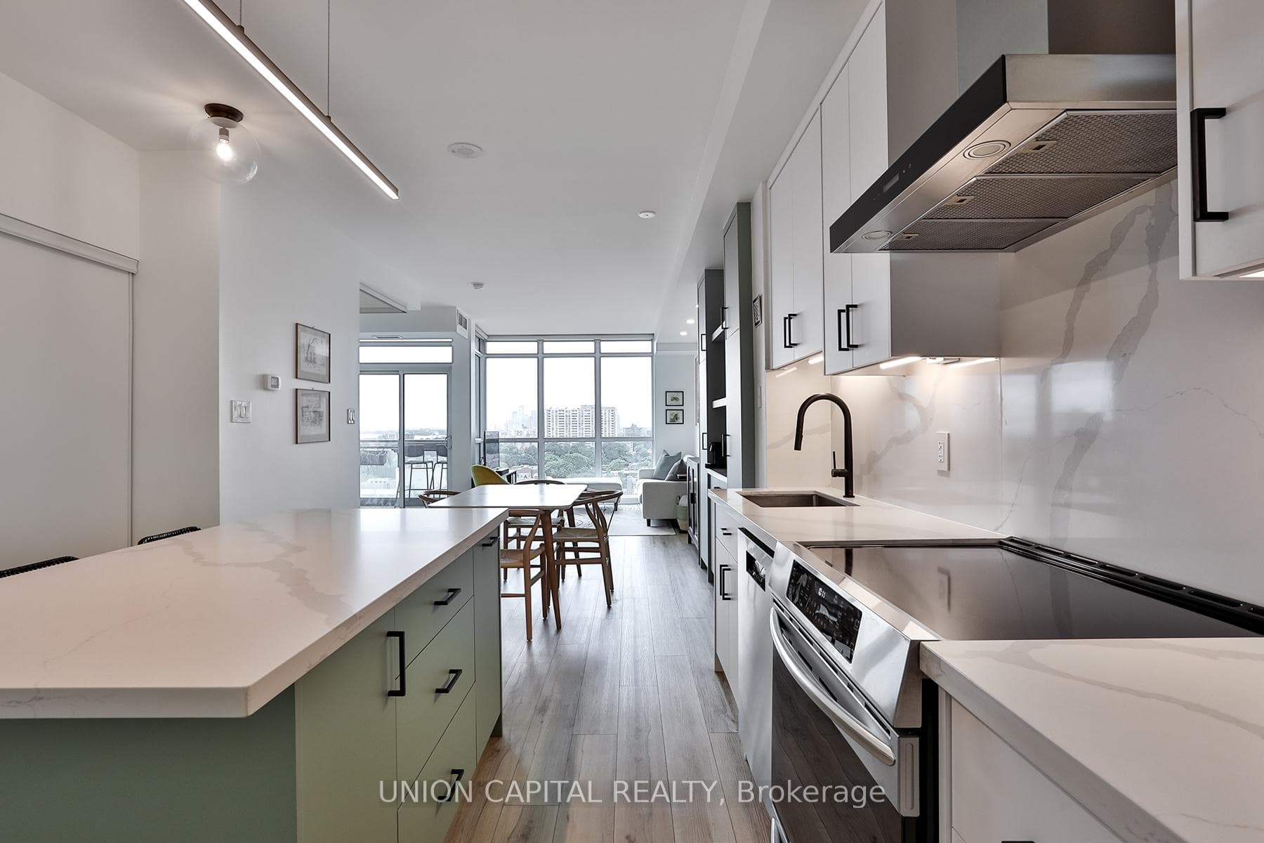 1171 Queen Street Unit 1411 photo 4