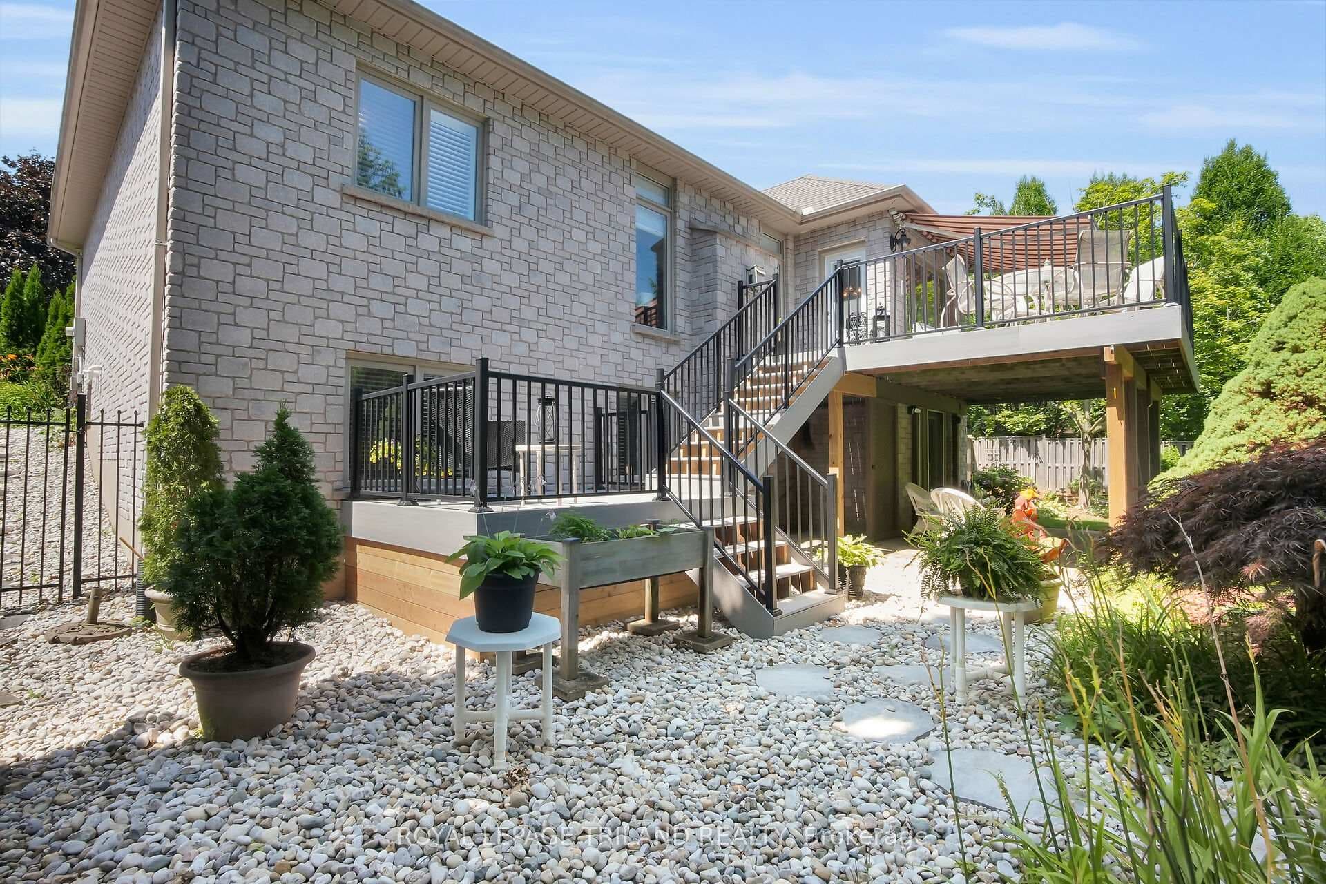 Backyard: Newer Composite Deck and Railings