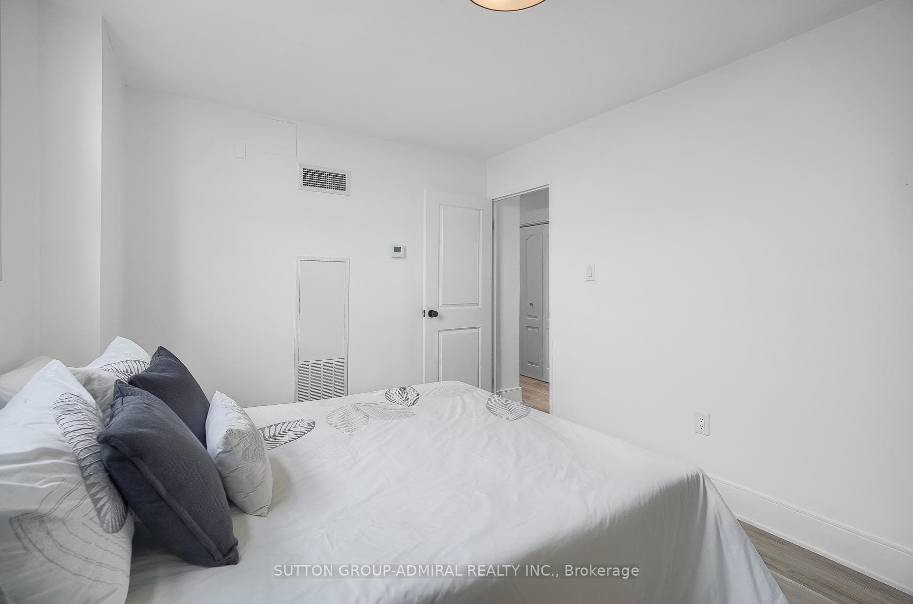 299 Mill Road Unit PH3 photo 28