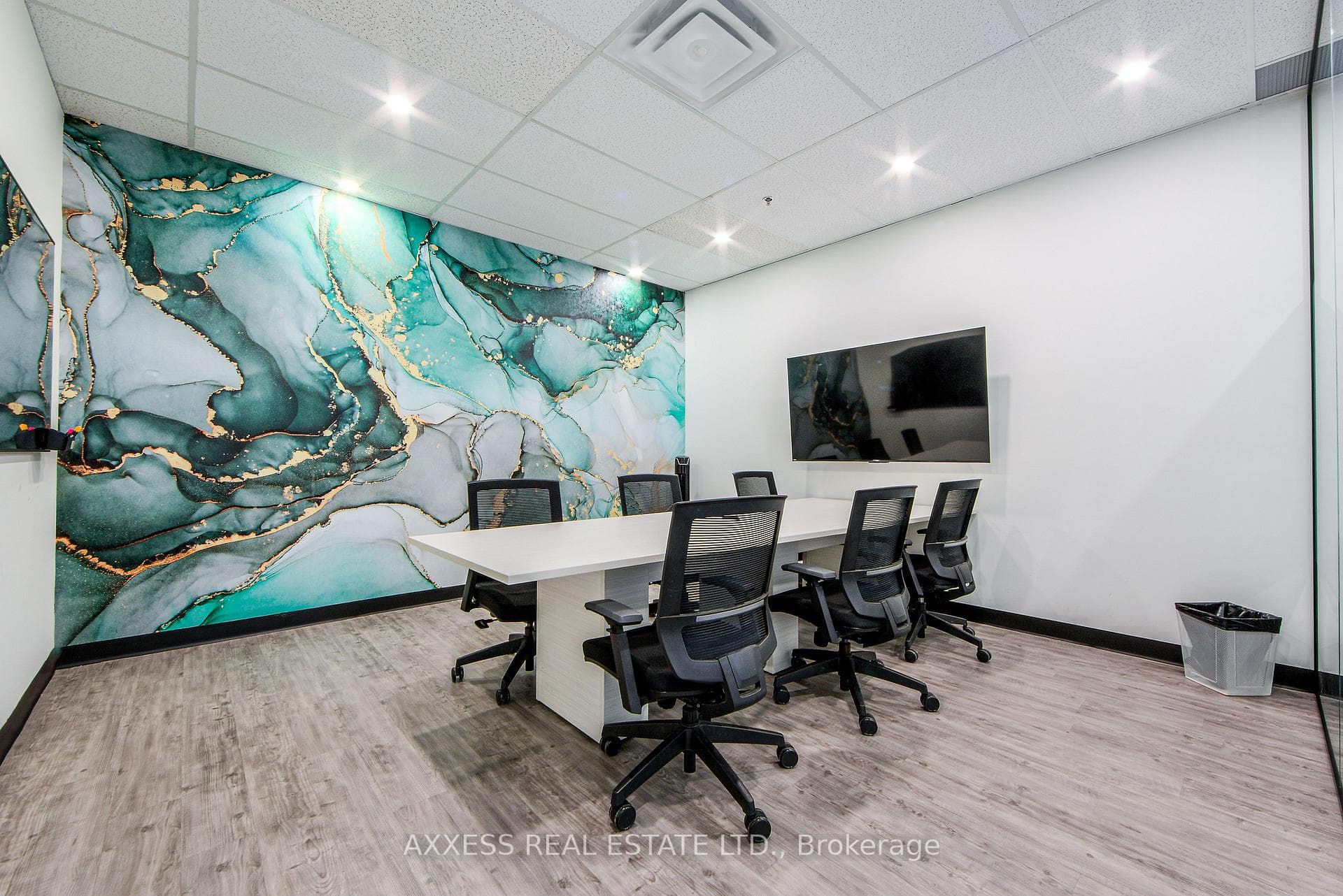 30 Eglinton Avenue Unit 400 photo 39